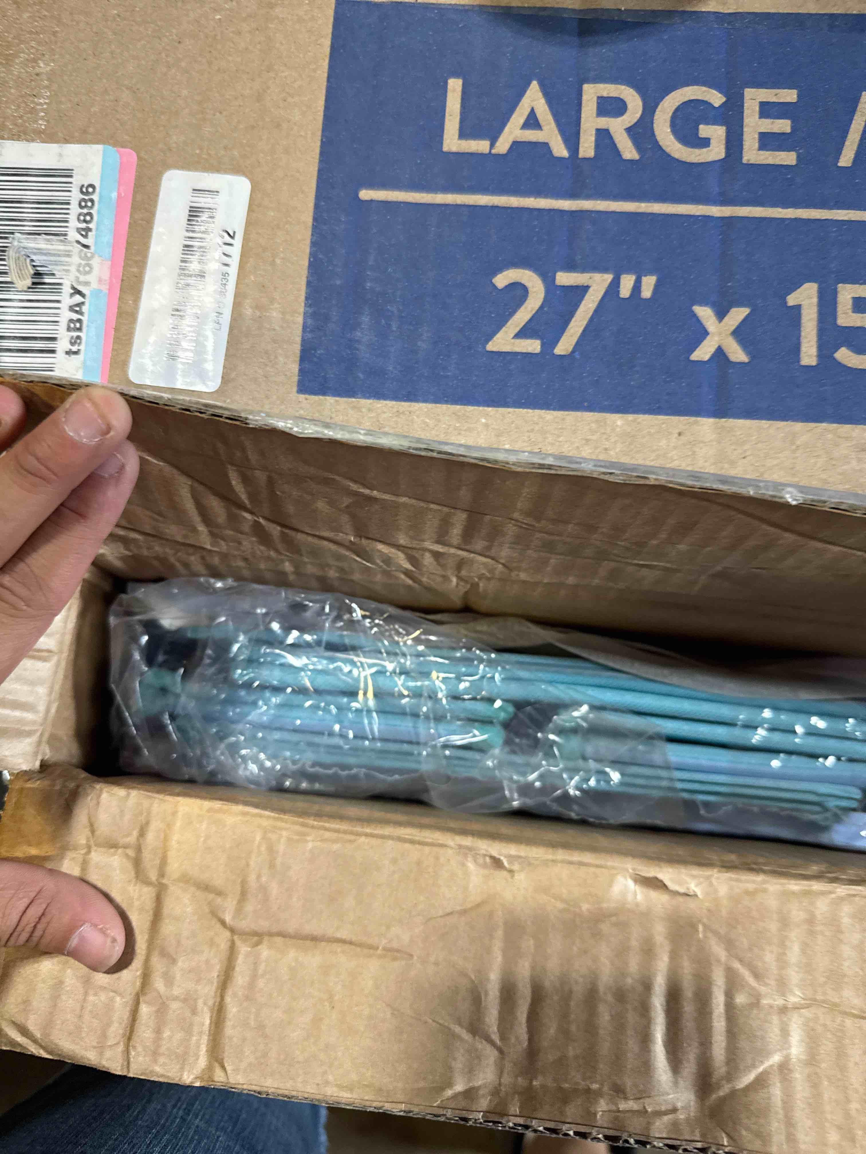https://s3.amazonaws.com/lotting-images-prod/phillipi/GRA2153825_1758299145670.jpeg