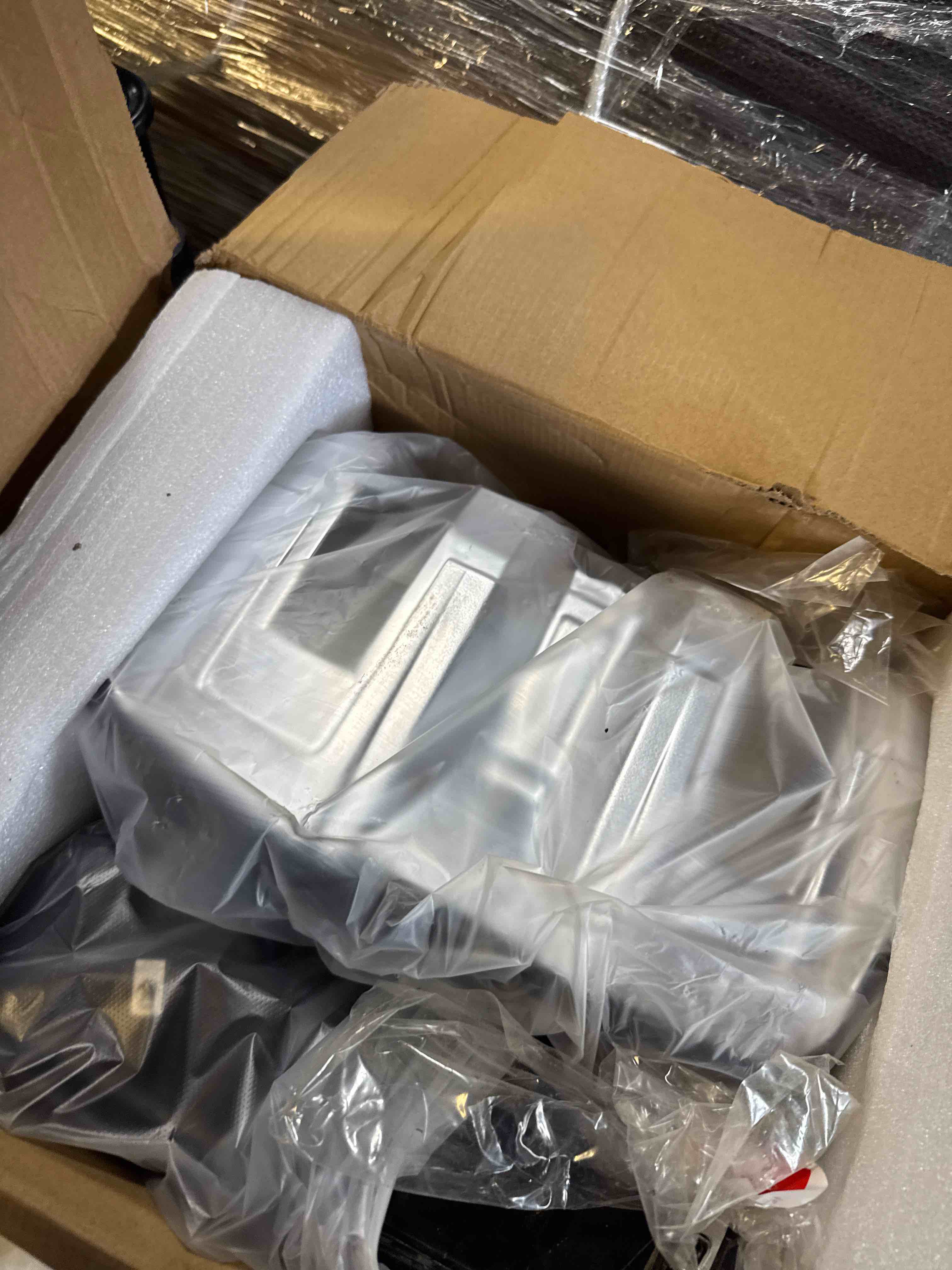 https://s3.amazonaws.com/lotting-images-prod/phillipi/GRA2153876_1758306607812.jpeg