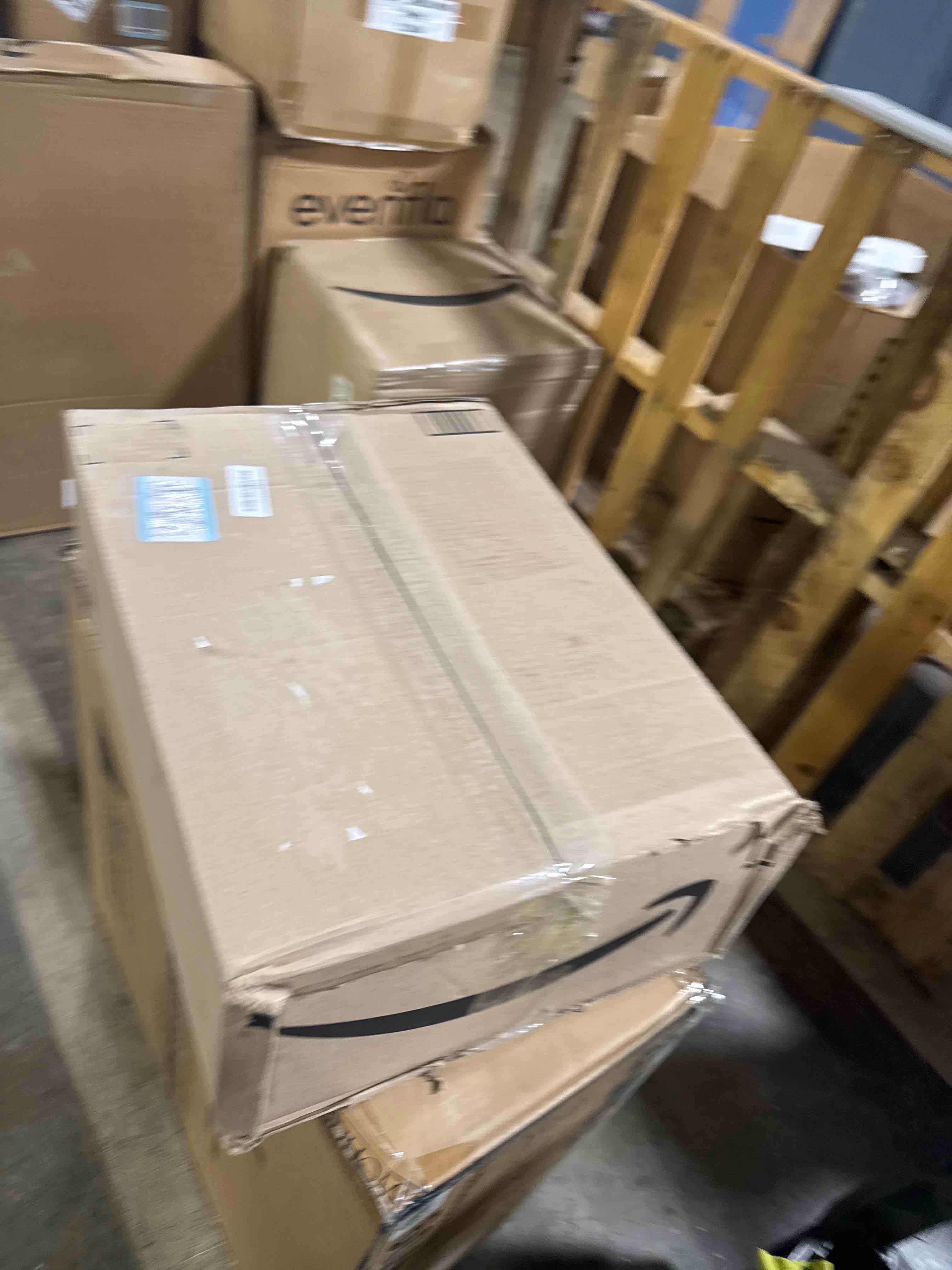 https://s3.amazonaws.com/lotting-images-prod/phillipi/GRA2153917_1758550503085.jpeg