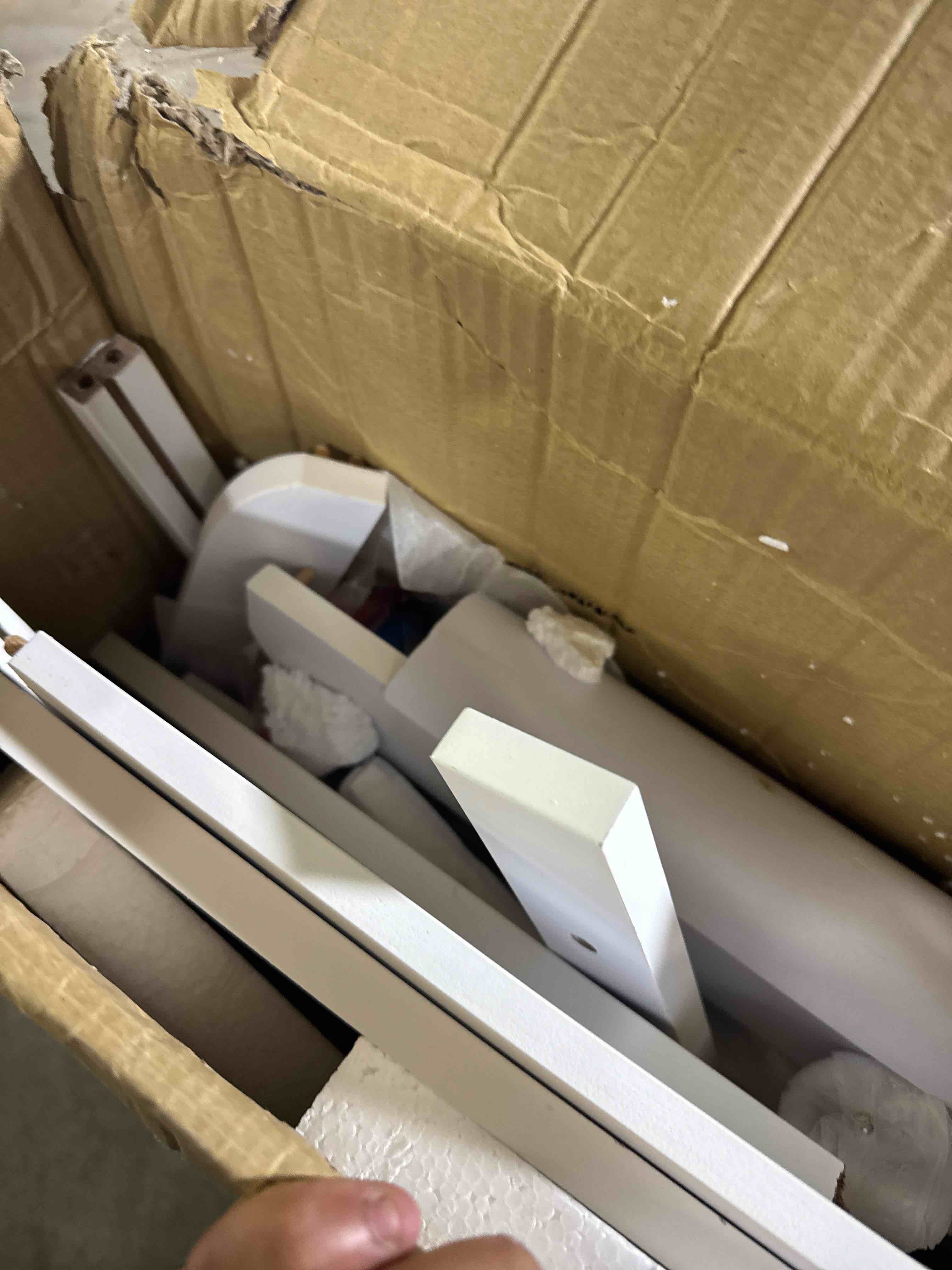 https://s3.amazonaws.com/lotting-images-prod/phillipi/GRA2153923_1758551267201.jpeg