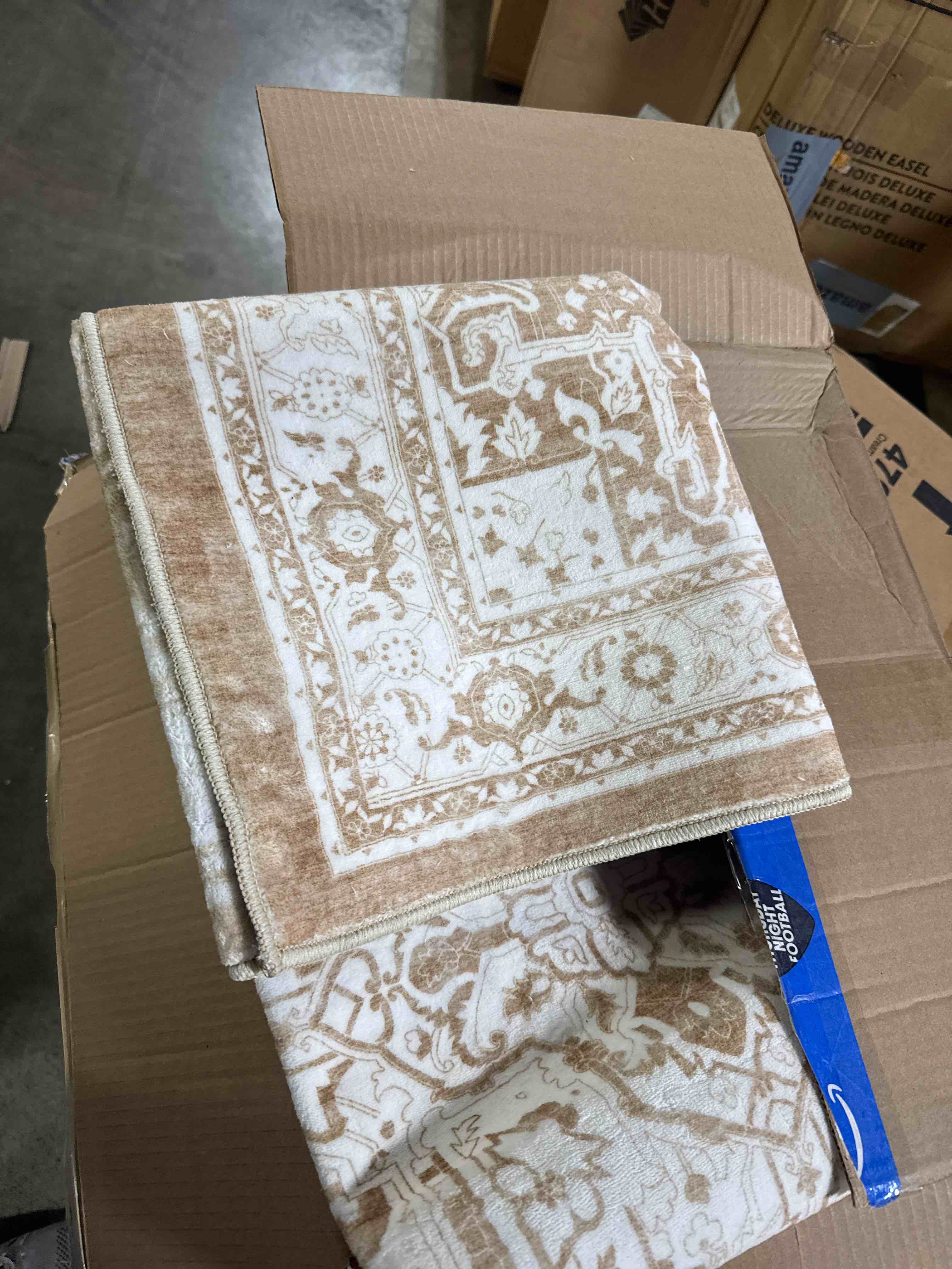 https://s3.amazonaws.com/lotting-images-prod/phillipi/GRA2153926_1758551549599.jpeg