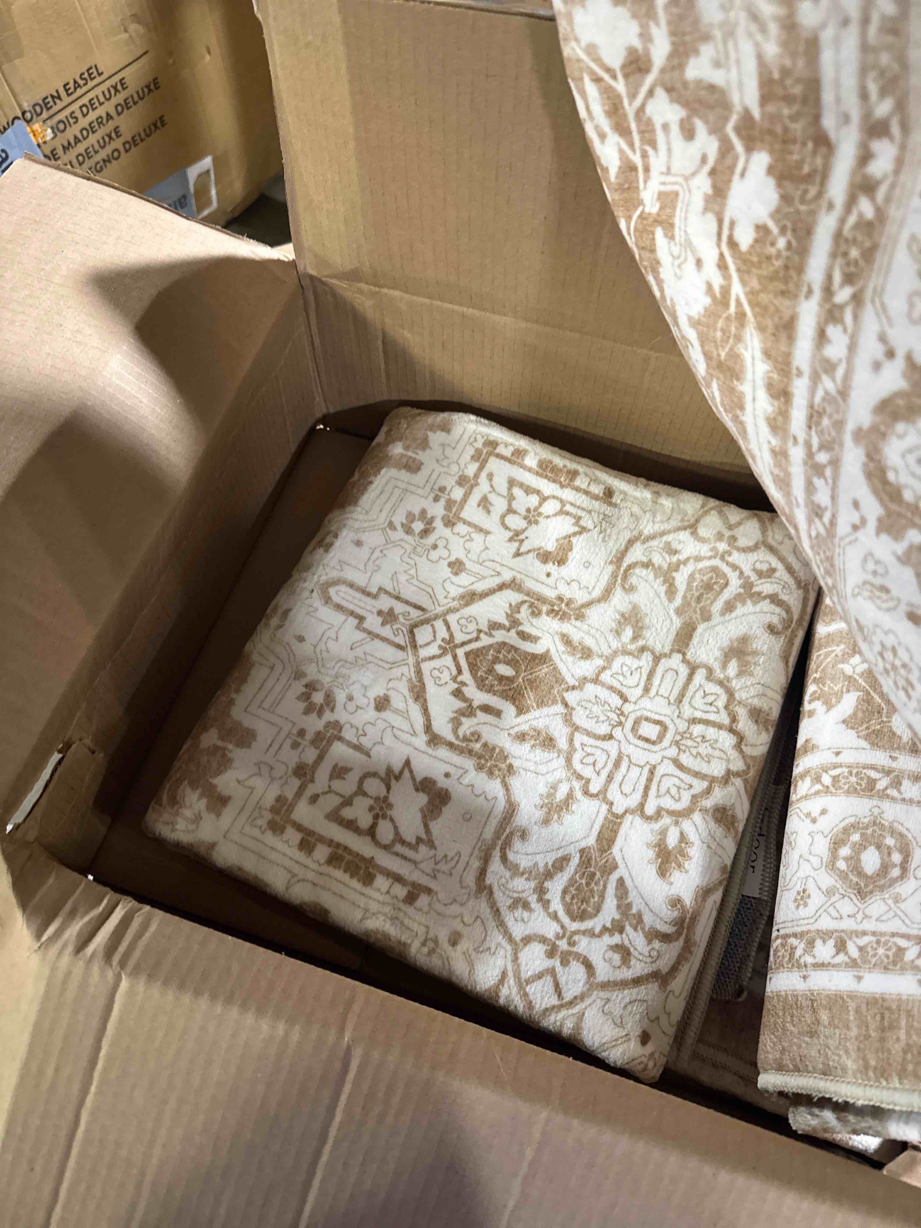 https://s3.amazonaws.com/lotting-images-prod/phillipi/GRA2153926_1758551552930.jpeg