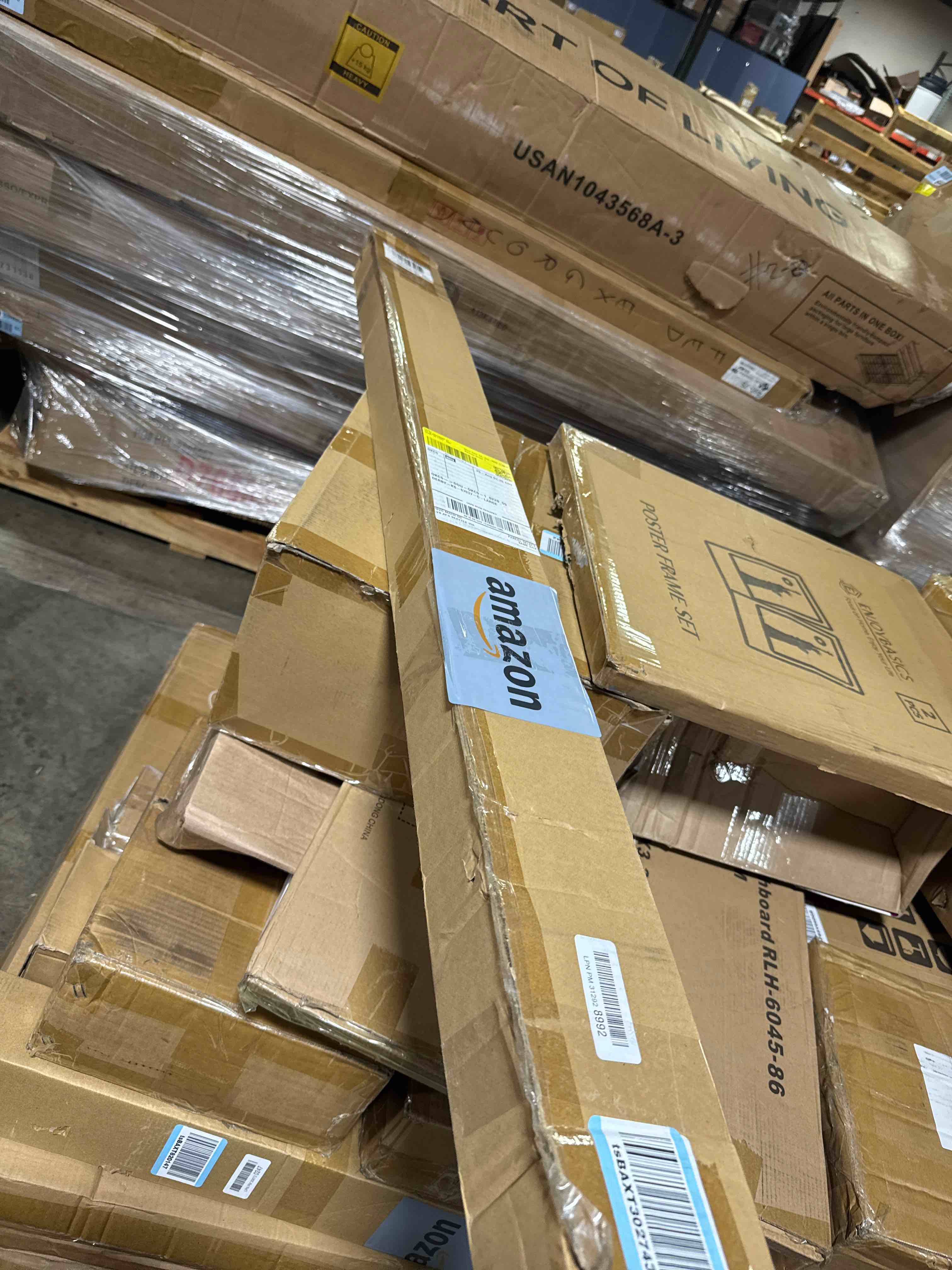 https://s3.amazonaws.com/lotting-images-prod/phillipi/GRA2153982_1758719157523.jpeg