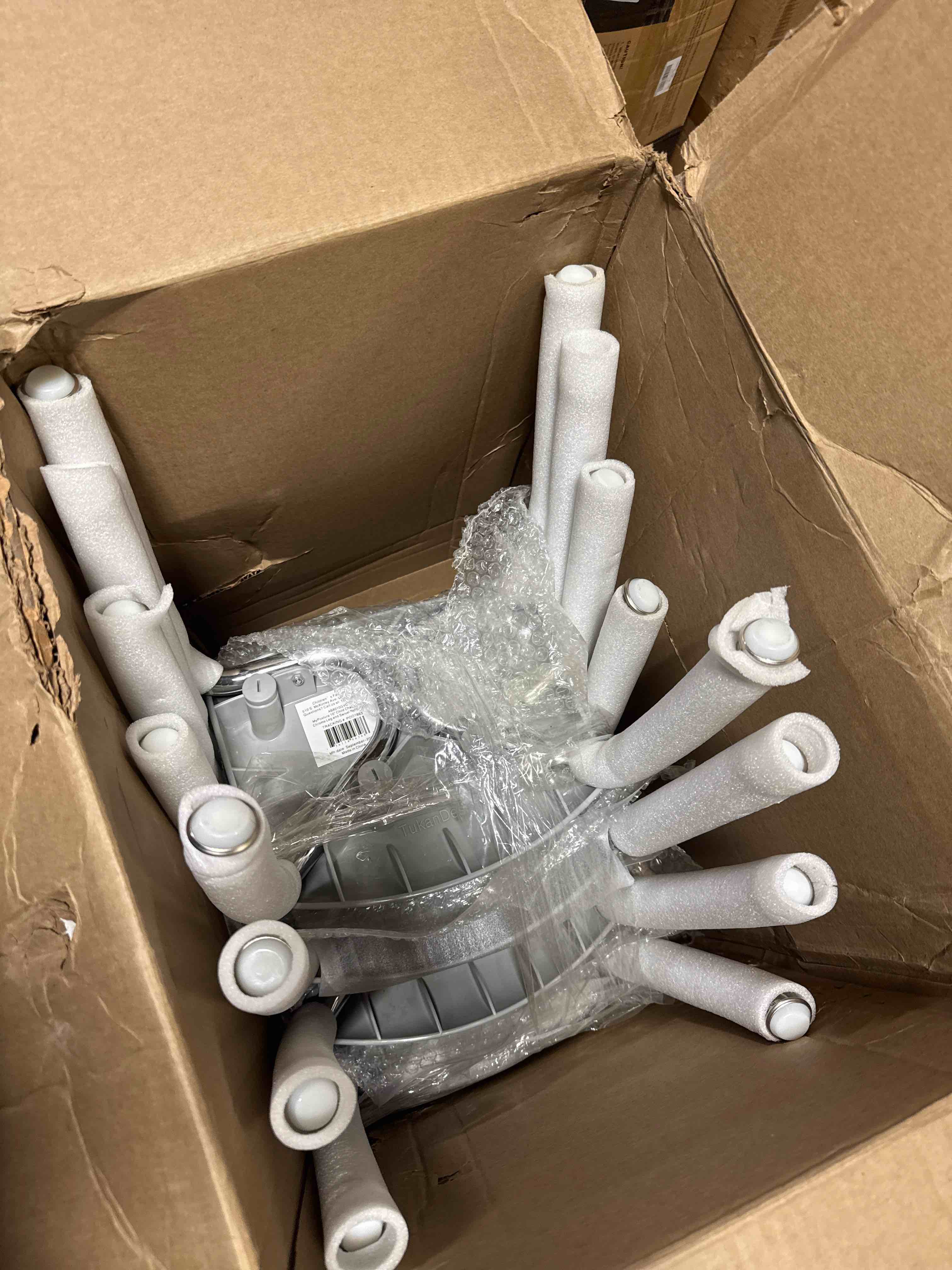 https://s3.amazonaws.com/lotting-images-prod/phillipi/GRA2154049_1758813986446.jpeg
