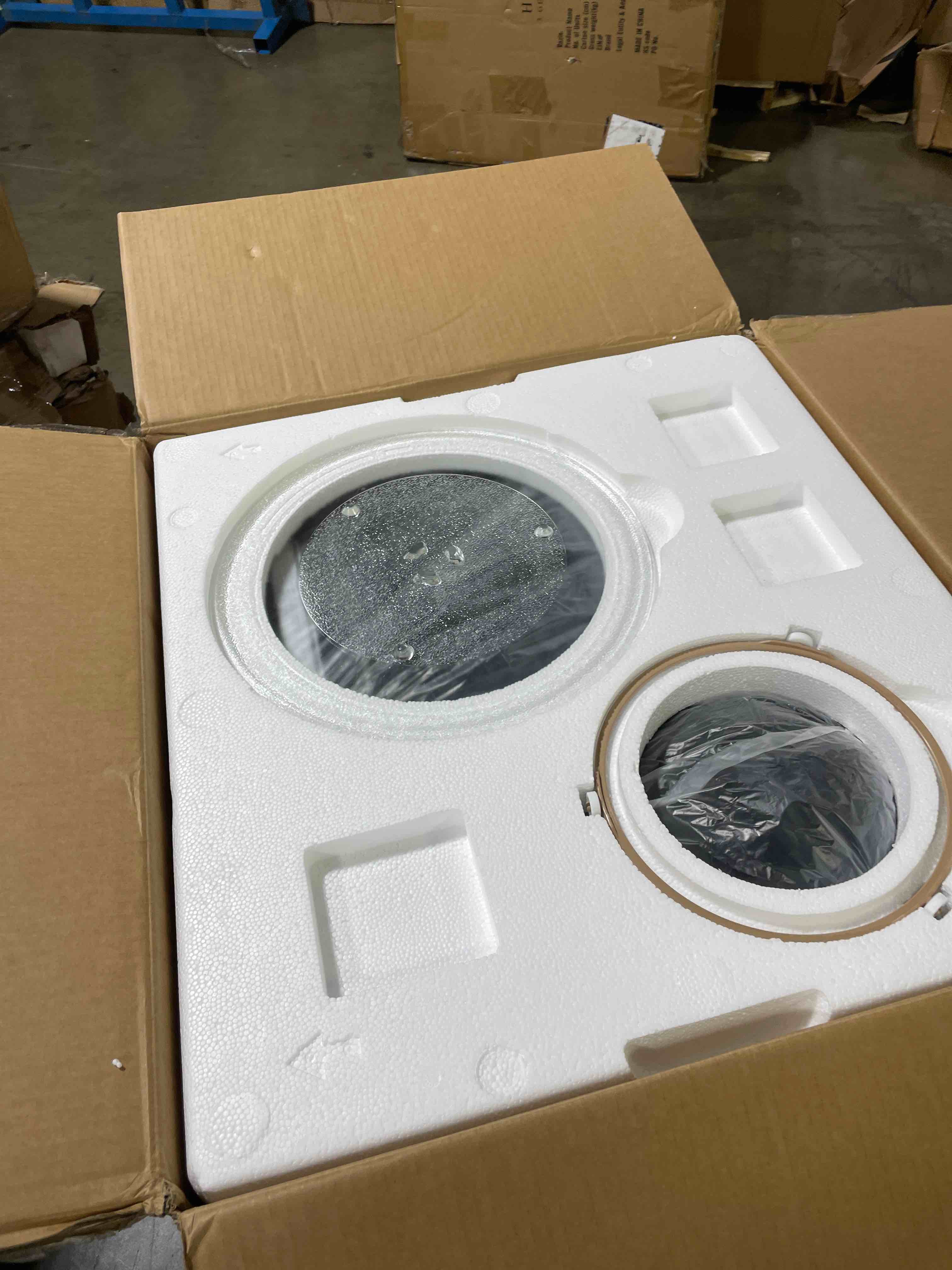 https://s3.amazonaws.com/lotting-images-prod/phillipi/GRA2154072_1758820219499.jpeg
