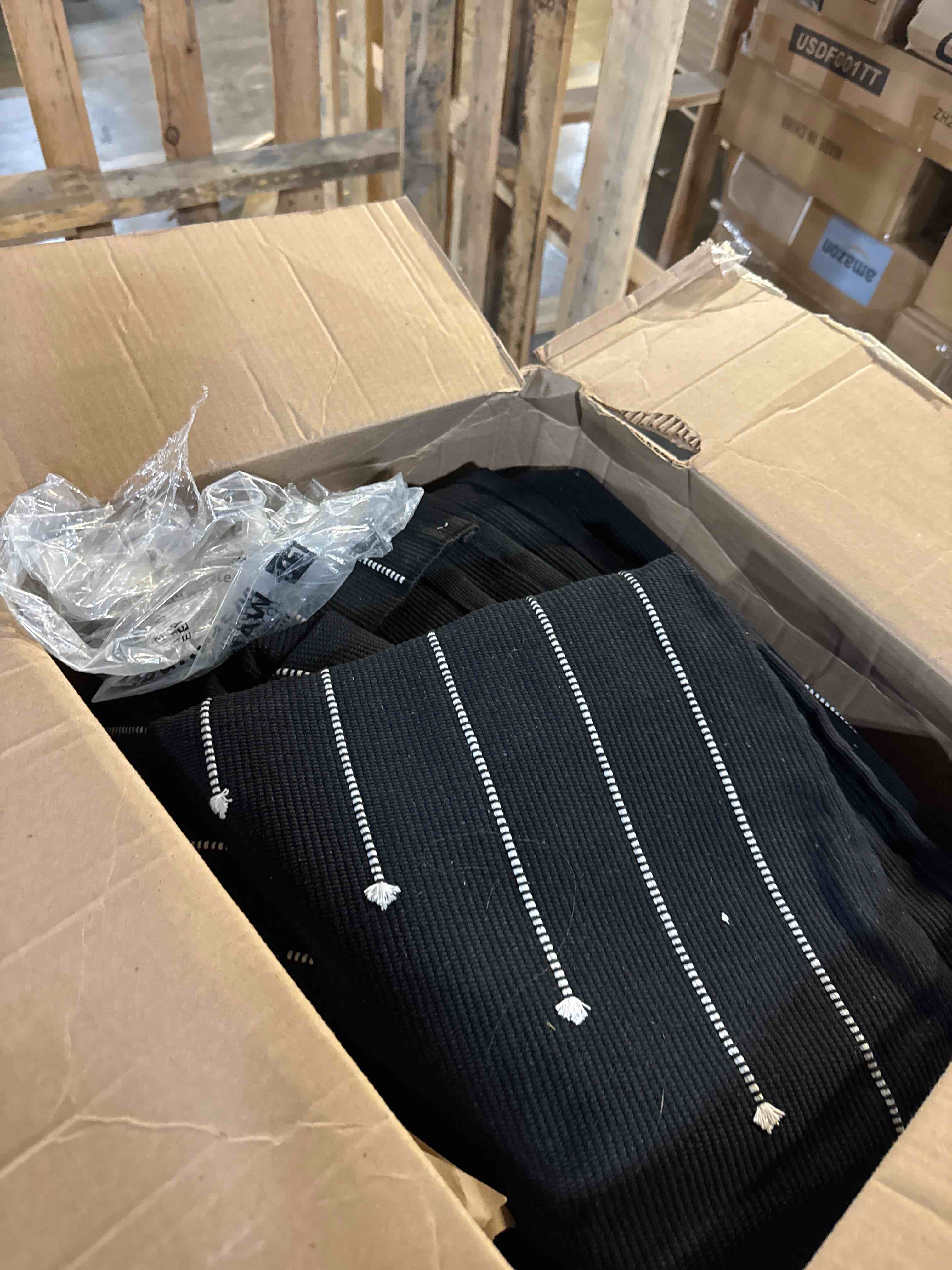 https://s3.amazonaws.com/lotting-images-prod/phillipi/GRA2154171_1759159149757.jpeg