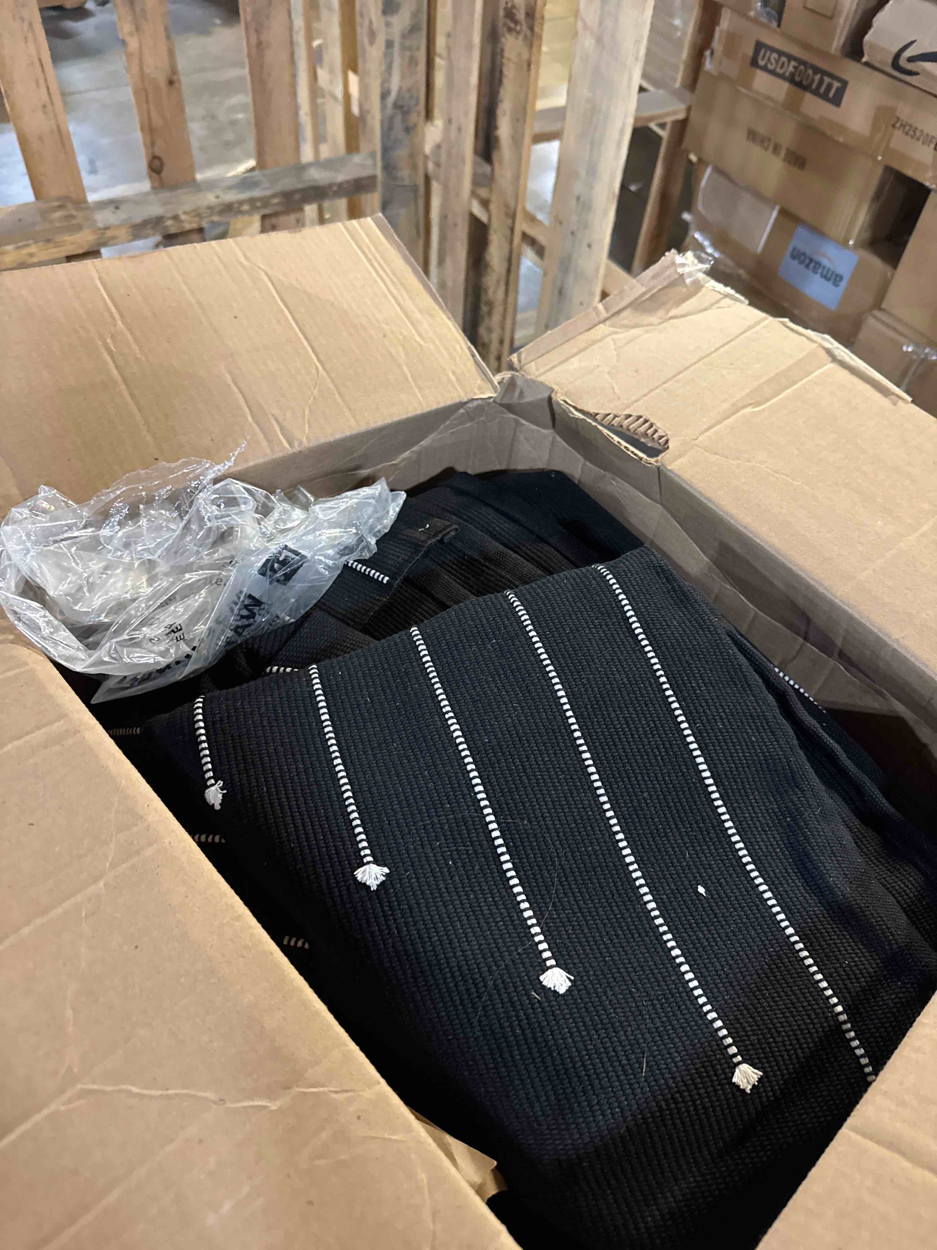 https://s3.amazonaws.com/lotting-images-prod/phillipi/GRA2154171_1759159150666.jpeg