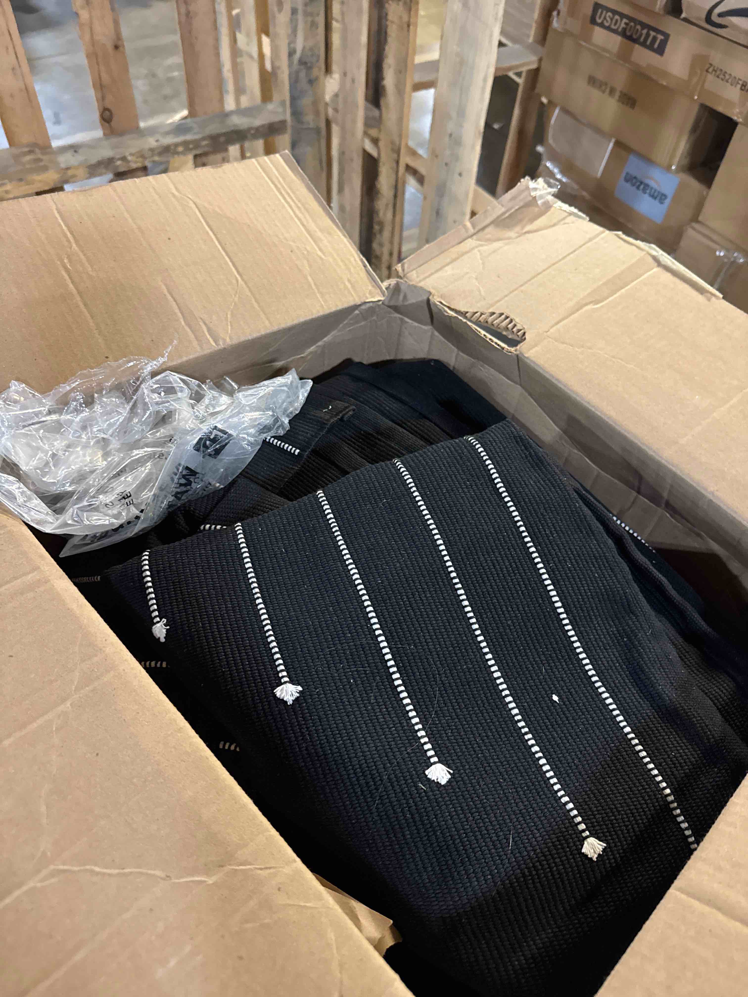 https://s3.amazonaws.com/lotting-images-prod/phillipi/GRA2154171_1759159151415.jpeg