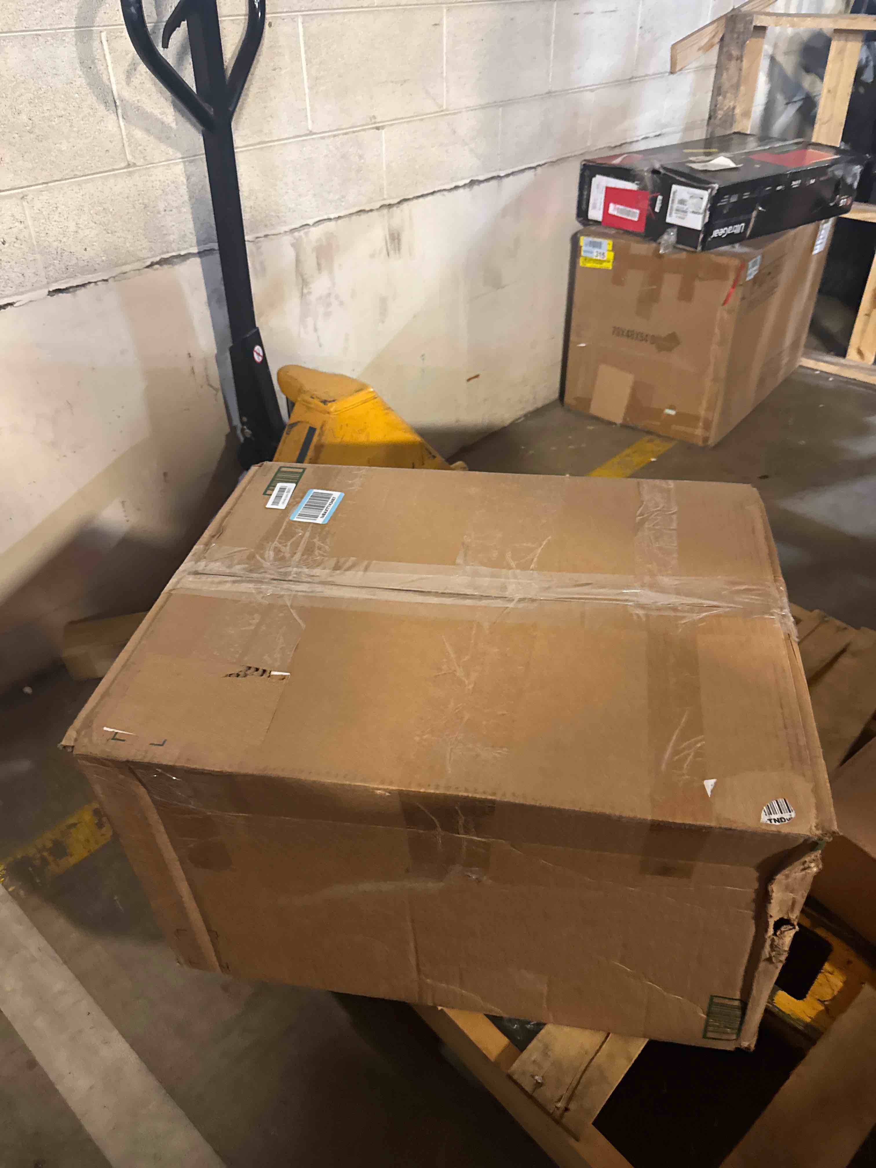 https://s3.amazonaws.com/lotting-images-prod/phillipi/GRA2154203_1759325737352.jpeg