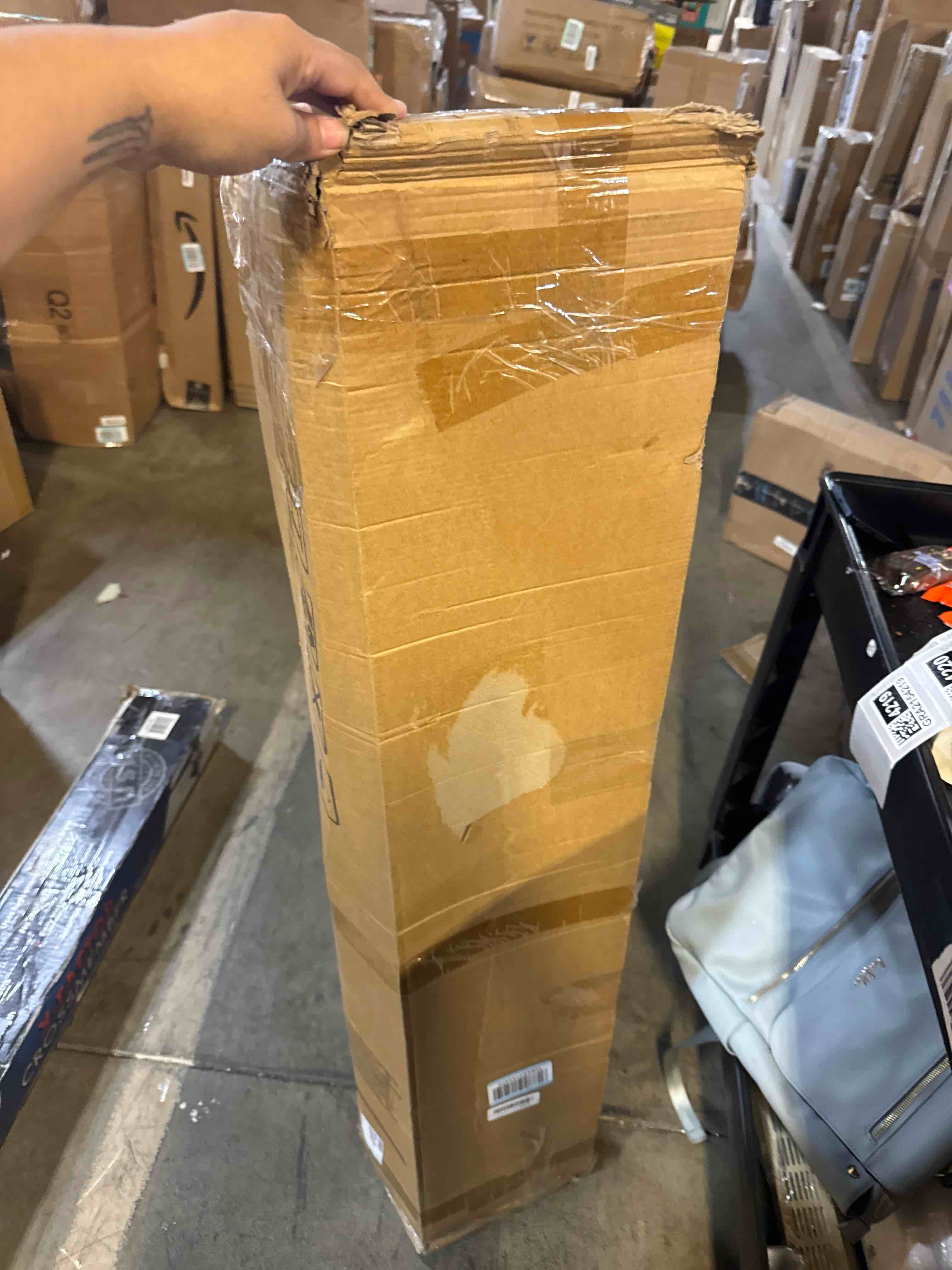 https://s3.amazonaws.com/lotting-images-prod/phillipi/GRA2154219_1759420981518.jpeg