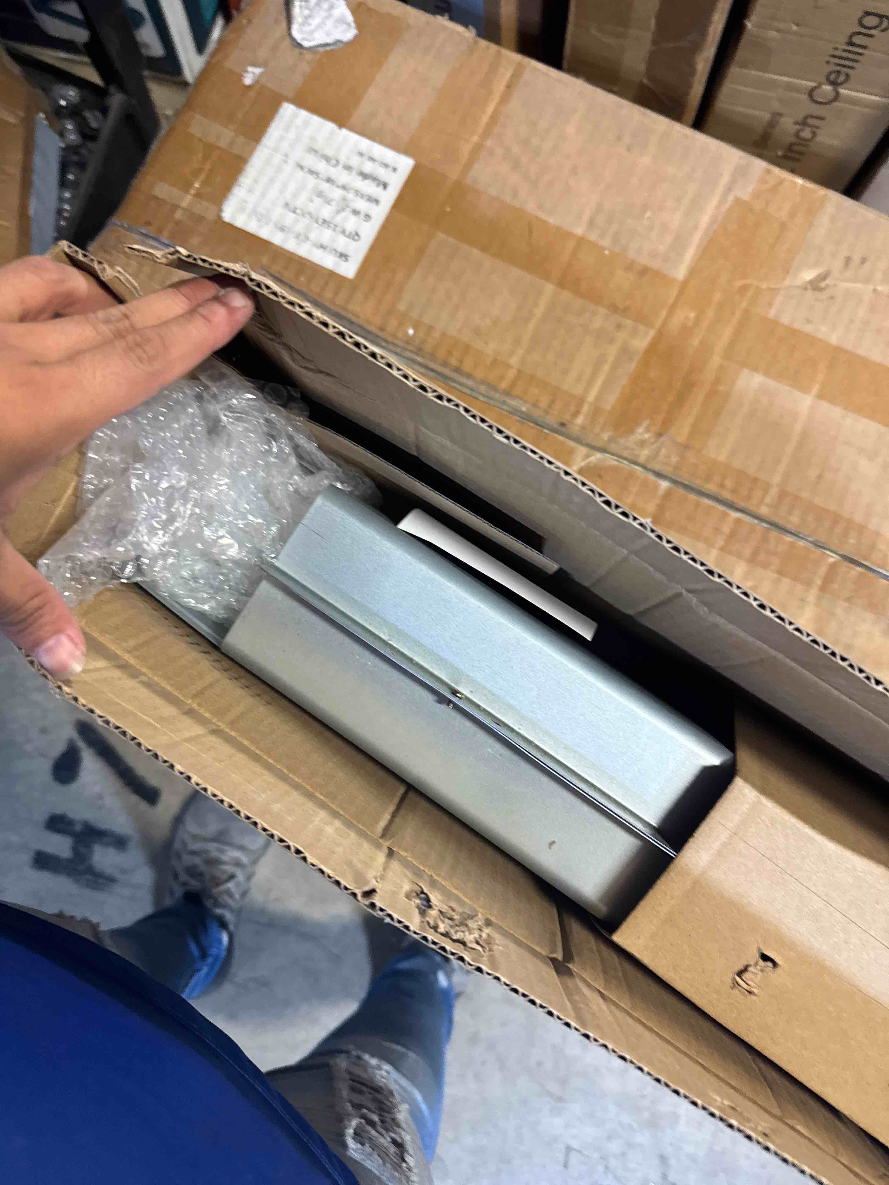 https://s3.amazonaws.com/lotting-images-prod/phillipi/GRA2154226_1759421725445.jpeg