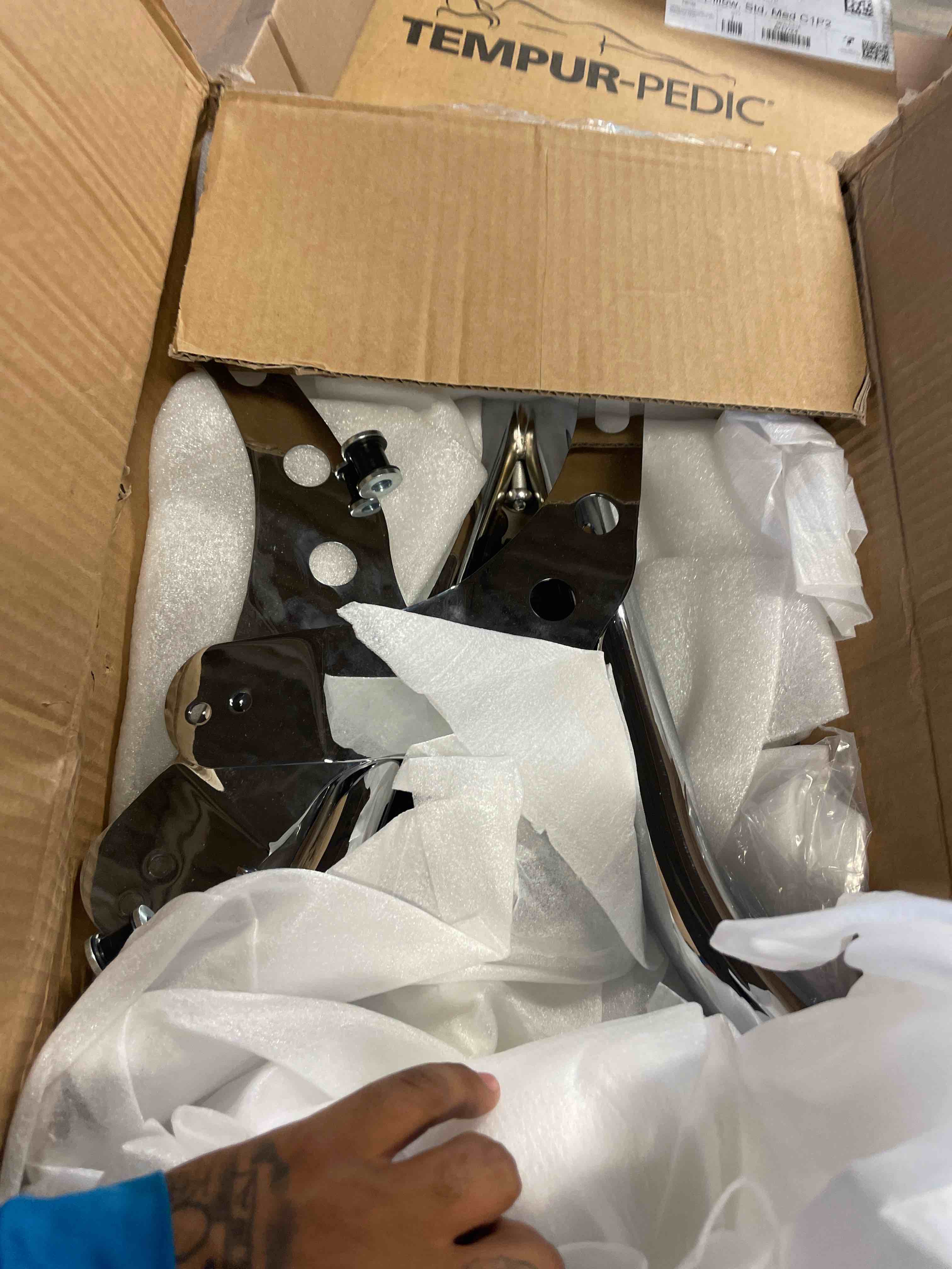 https://s3.amazonaws.com/lotting-images-prod/phillipi/GRA2154311_1760461762988.jpeg