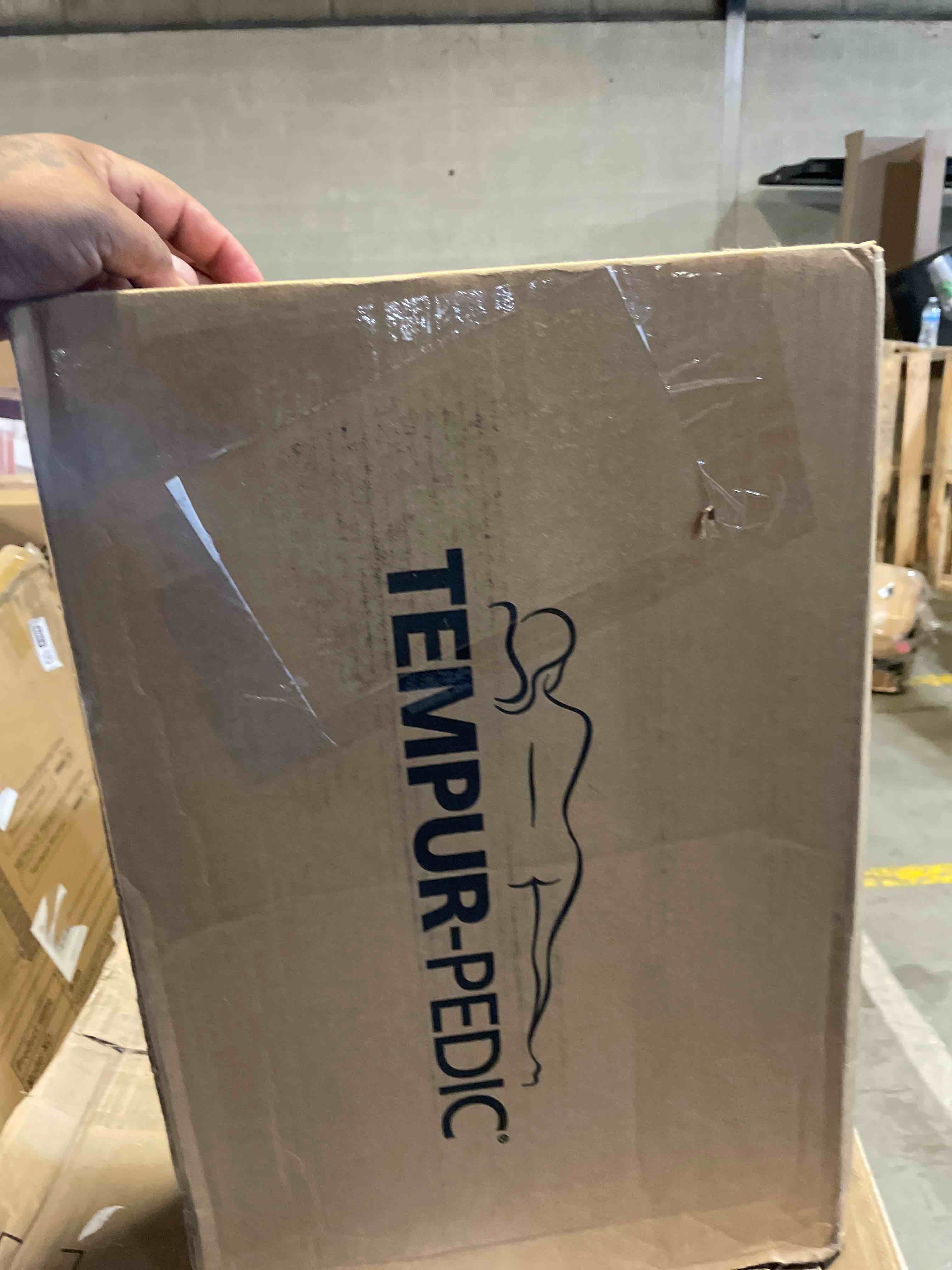 https://s3.amazonaws.com/lotting-images-prod/phillipi/GRA2154317_1760462531590.jpeg