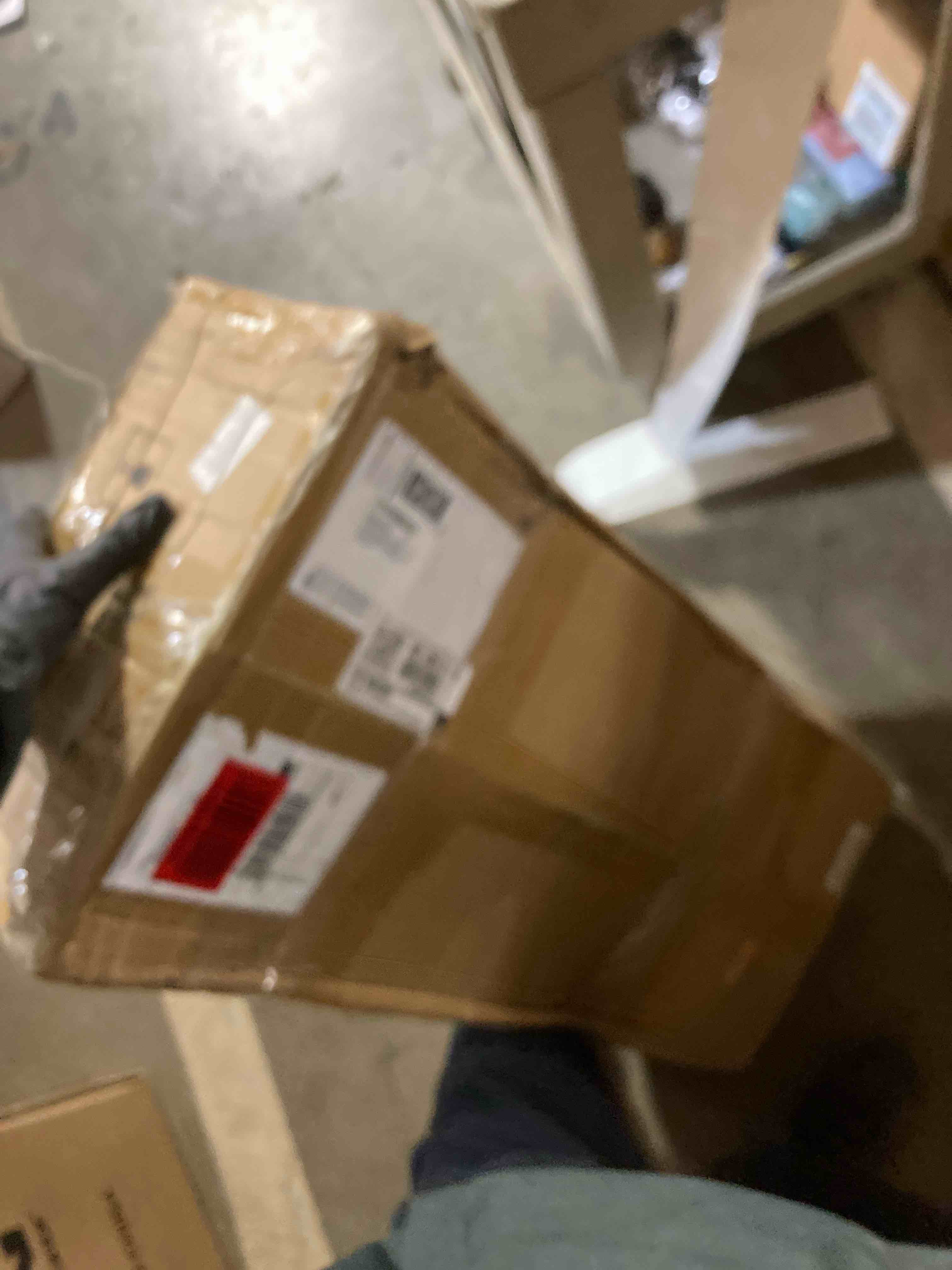 https://s3.amazonaws.com/lotting-images-prod/phillipi/GRA2155033_1743523065420.jpeg