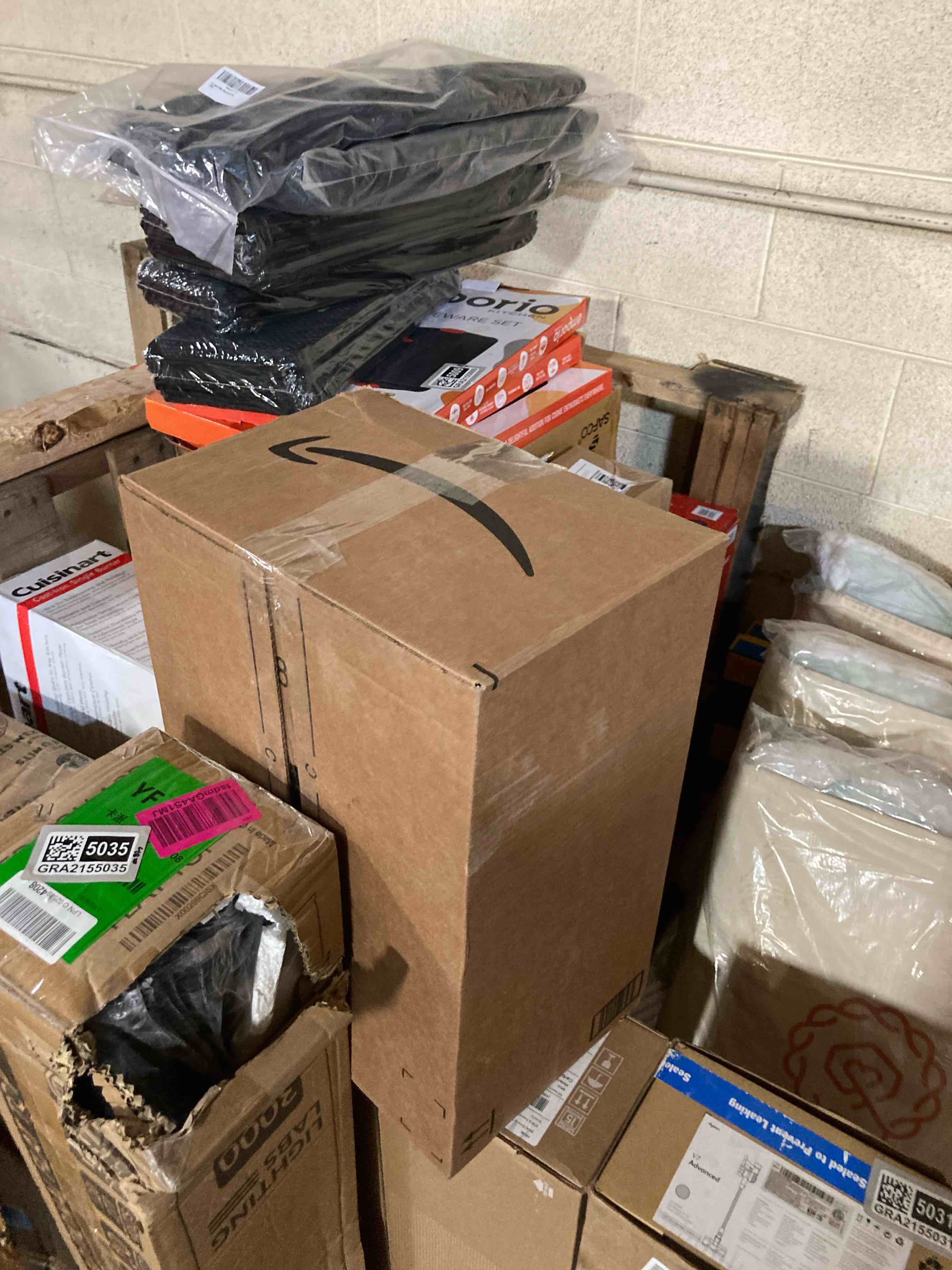 https://s3.amazonaws.com/lotting-images-prod/phillipi/GRA2155036_1743523565222.jpeg