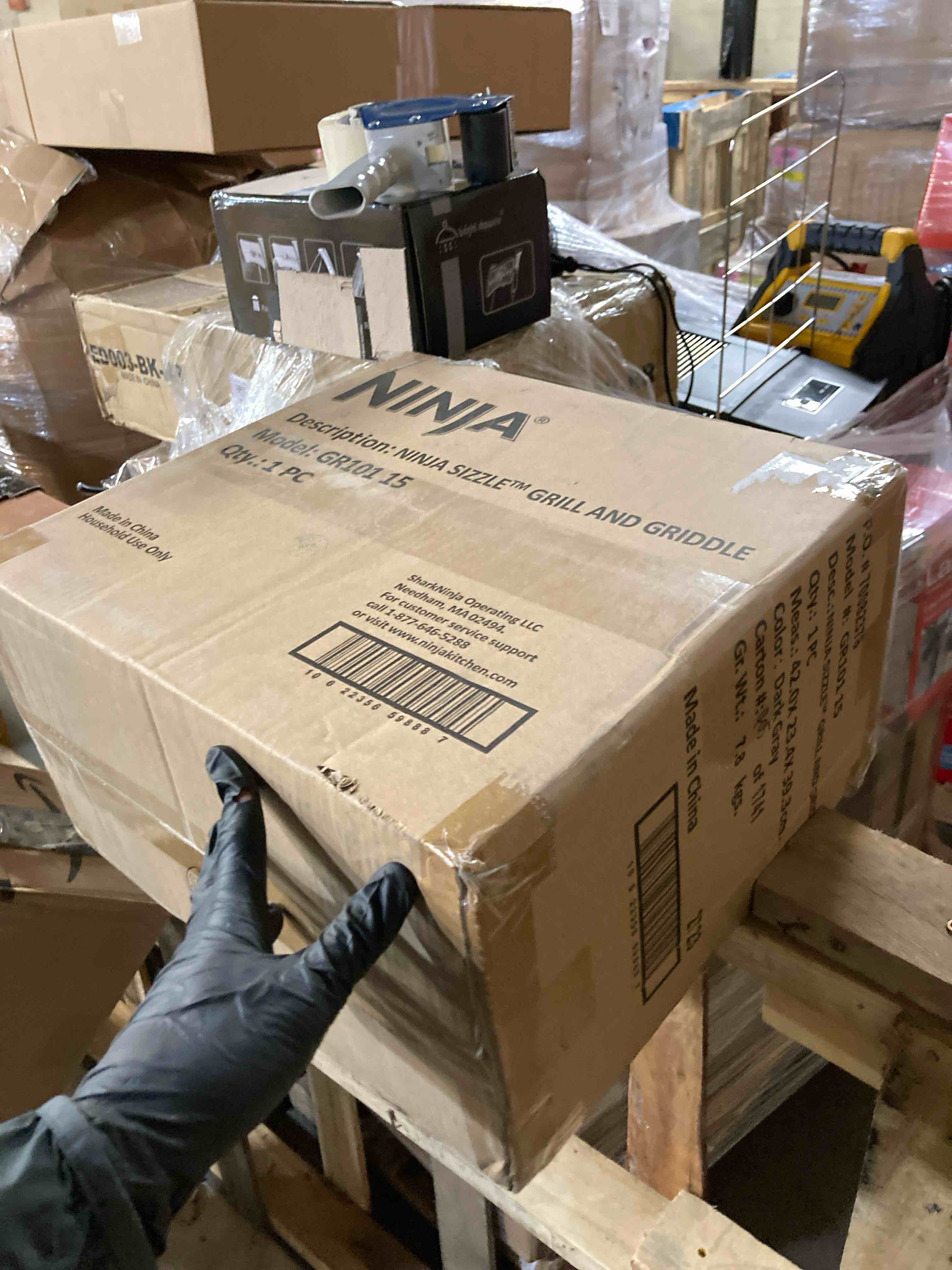 https://s3.amazonaws.com/lotting-images-prod/phillipi/GRA2155041_1743523967636.jpeg