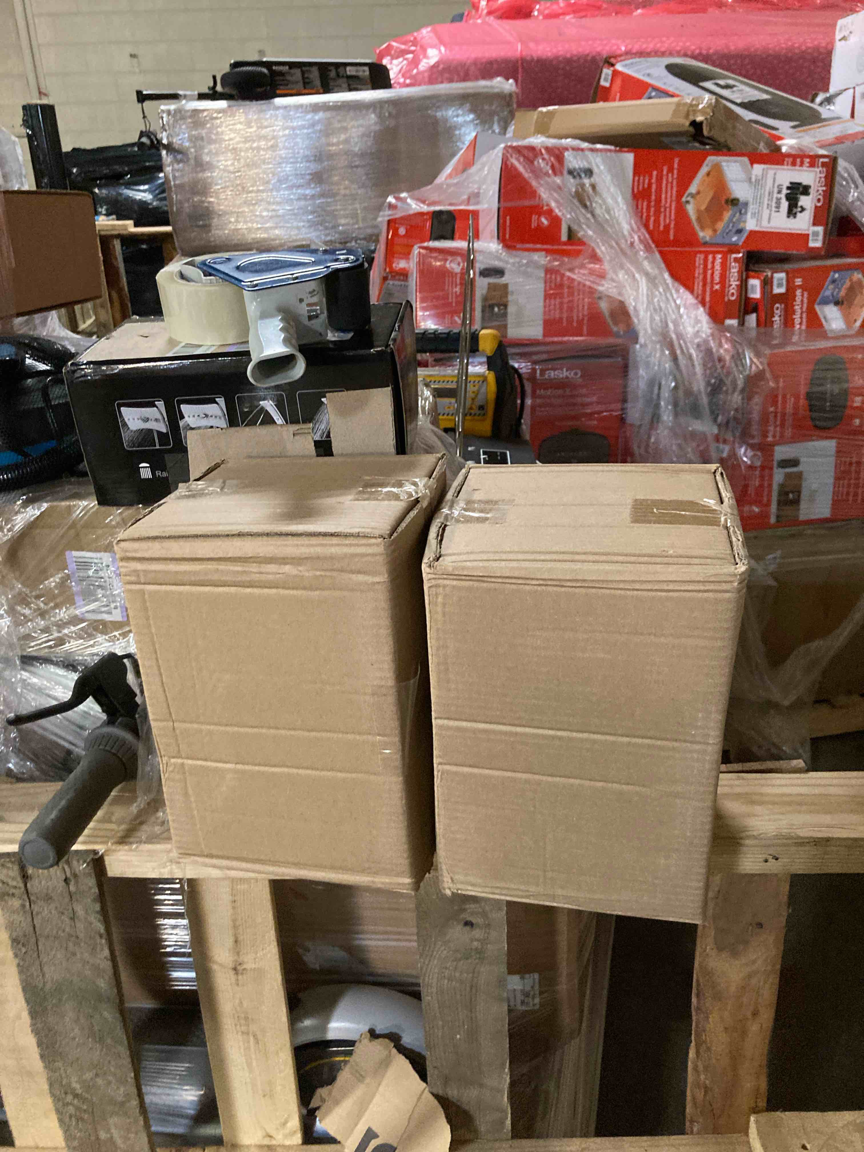 https://s3.amazonaws.com/lotting-images-prod/phillipi/GRA2155045_1743524549217.jpeg