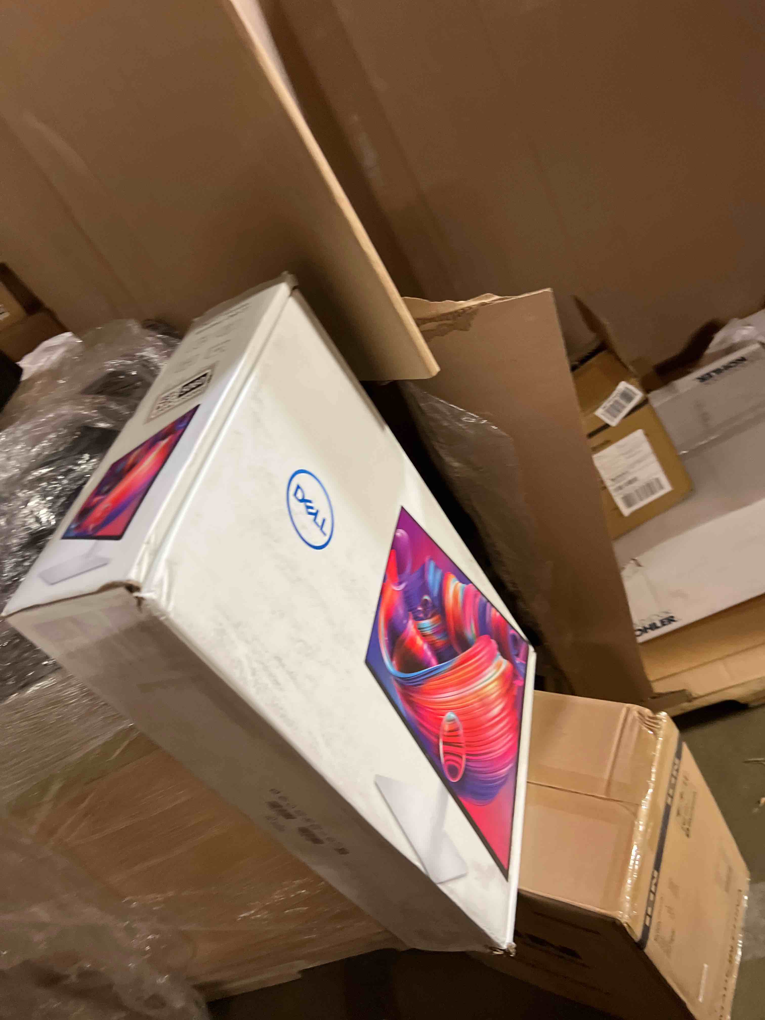 https://s3.amazonaws.com/lotting-images-prod/phillipi/GRA2155060_1743526331618.jpeg