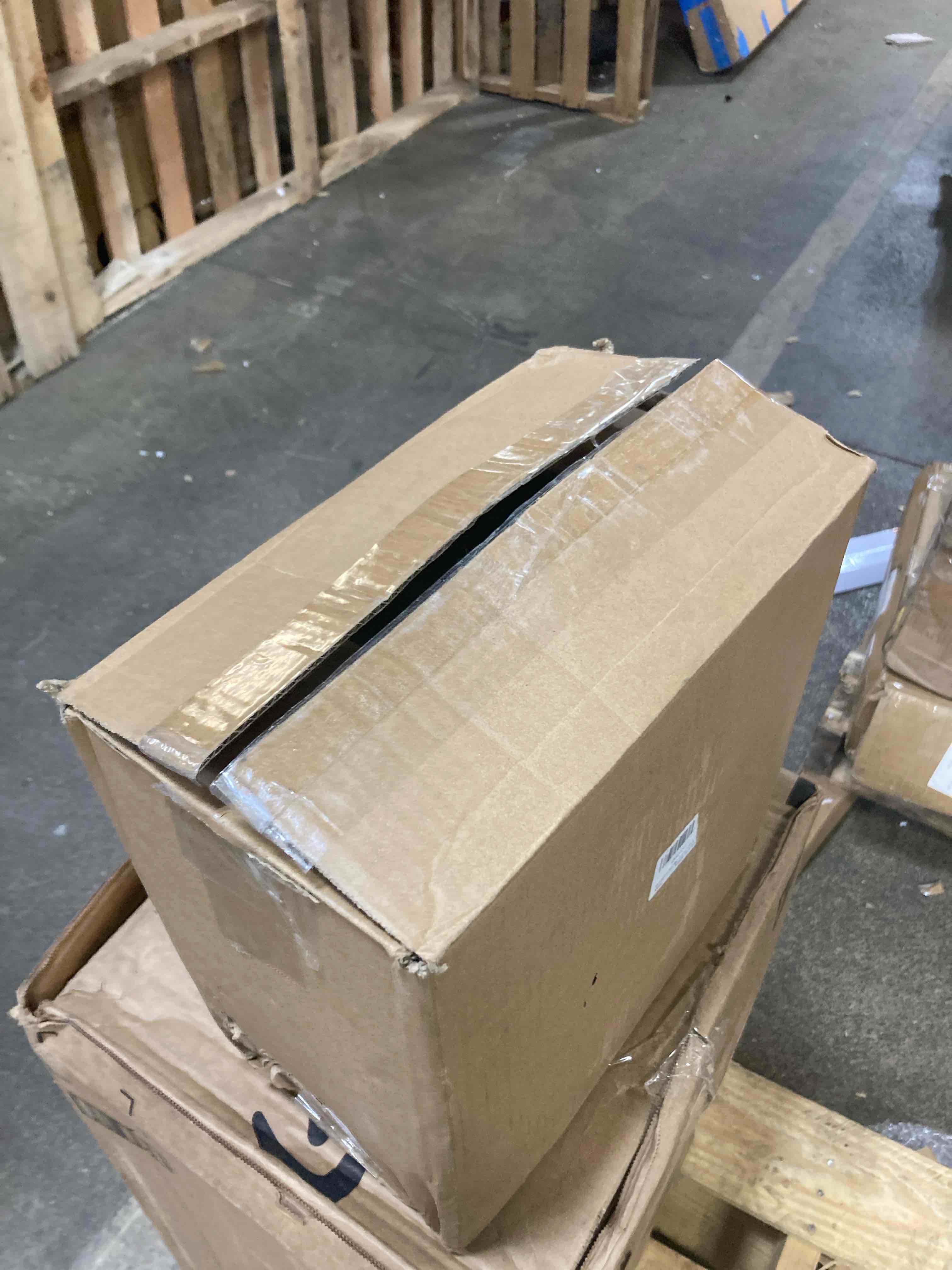 https://s3.amazonaws.com/lotting-images-prod/phillipi/GRA2155460_1744819135868.jpeg