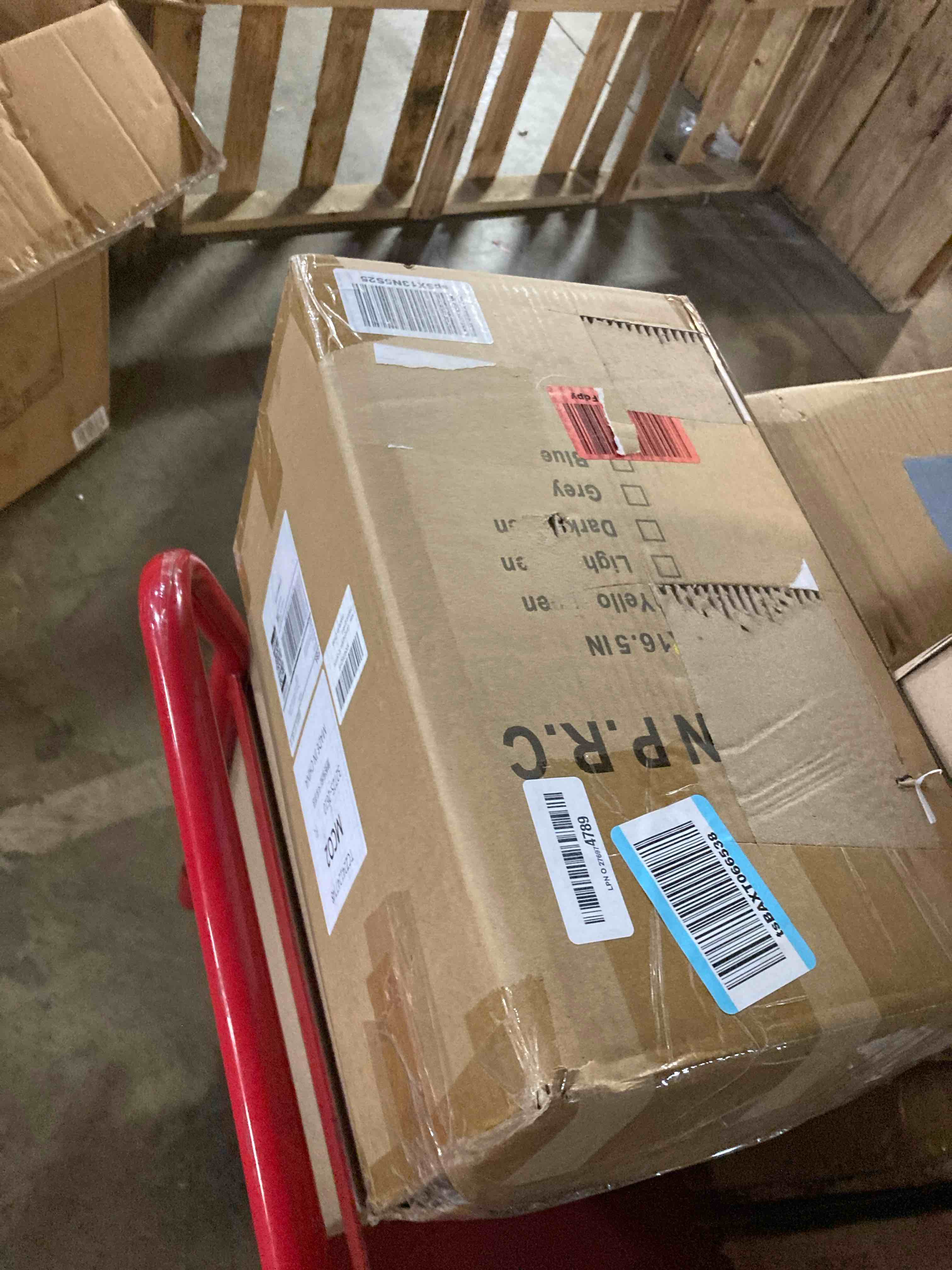 https://s3.amazonaws.com/lotting-images-prod/phillipi/GRA2155872_1751027638244.jpeg