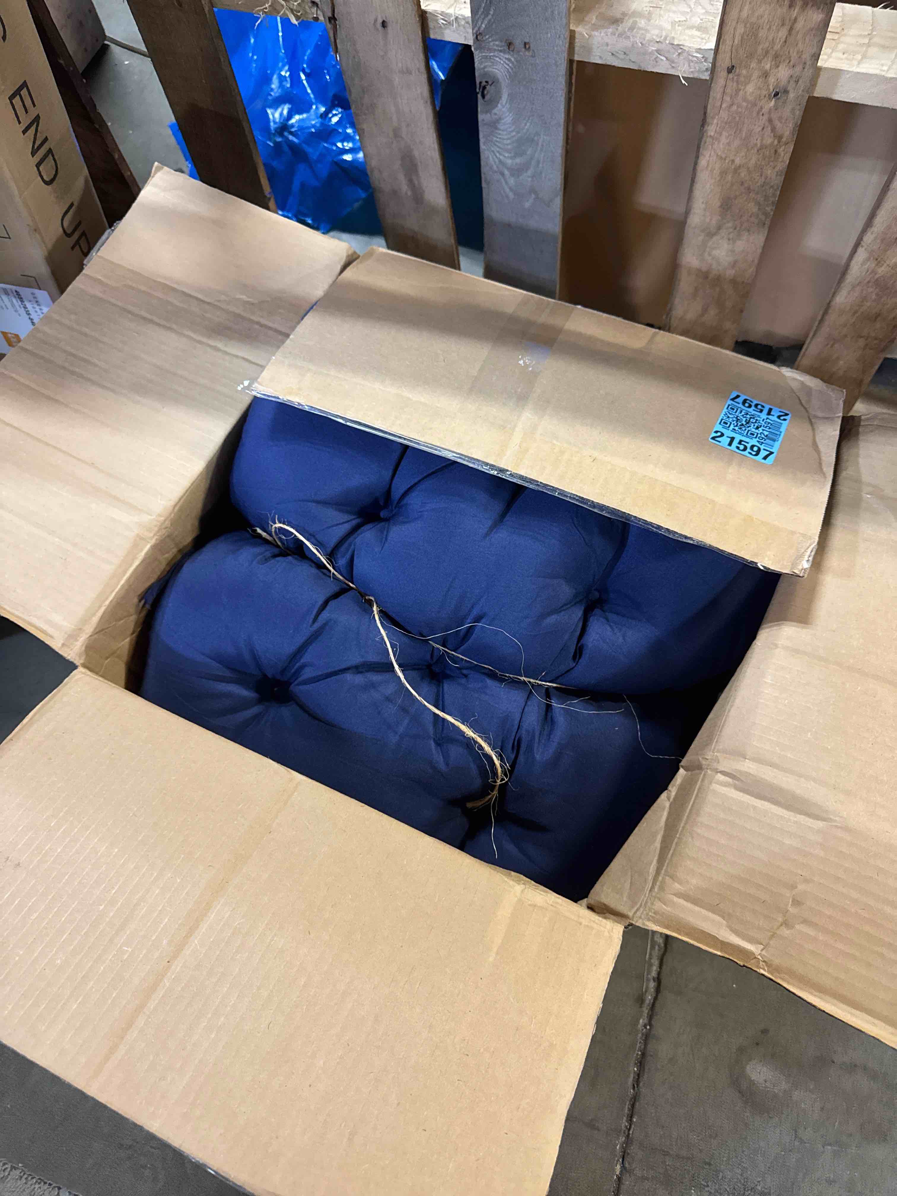 https://s3.amazonaws.com/lotting-images-prod/phillipi/GRA2155981_1751989920700.jpeg