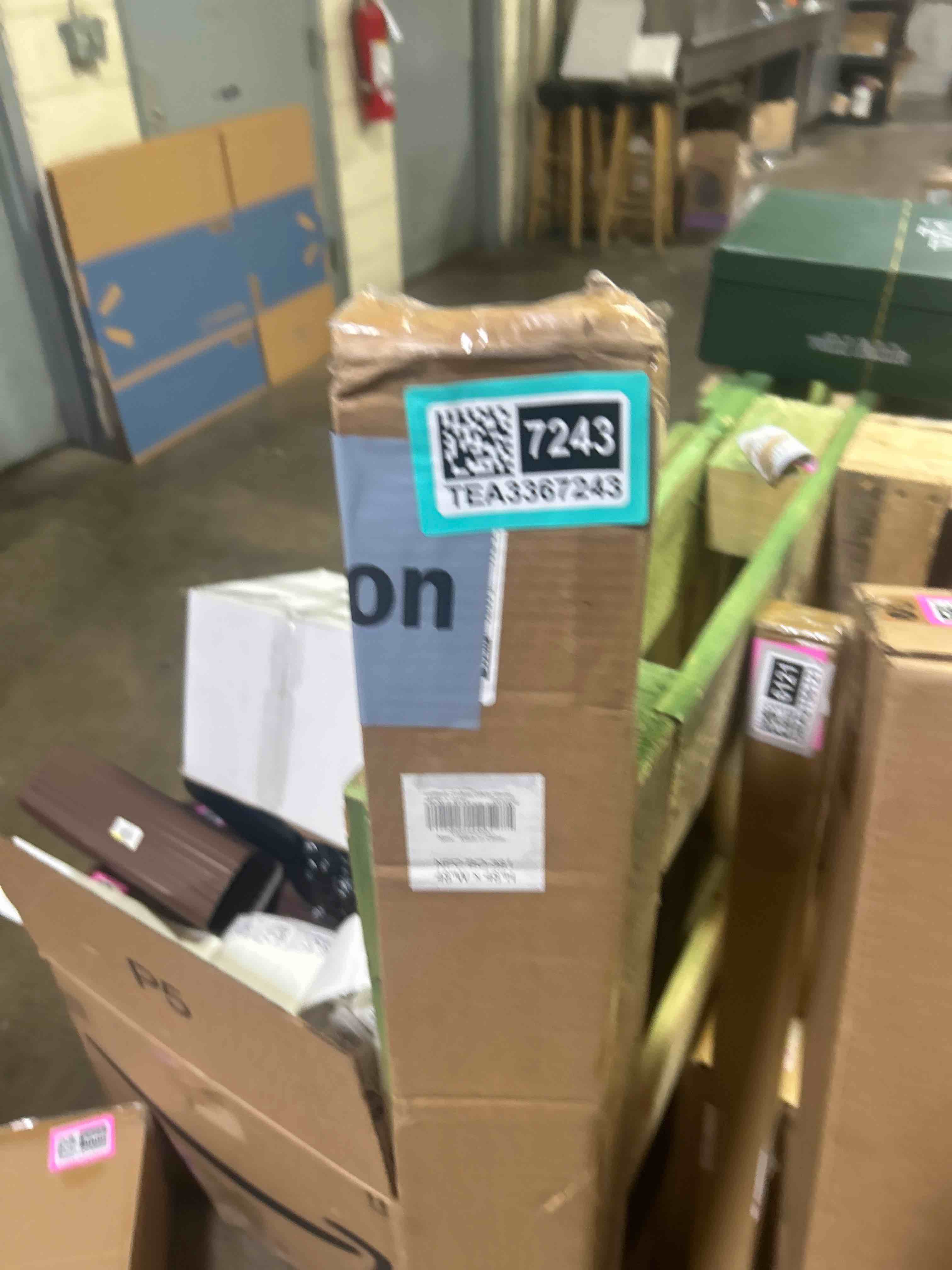 https://s3.amazonaws.com/lotting-images-prod/phillipi/GRA2156068_1753709908098.jpeg