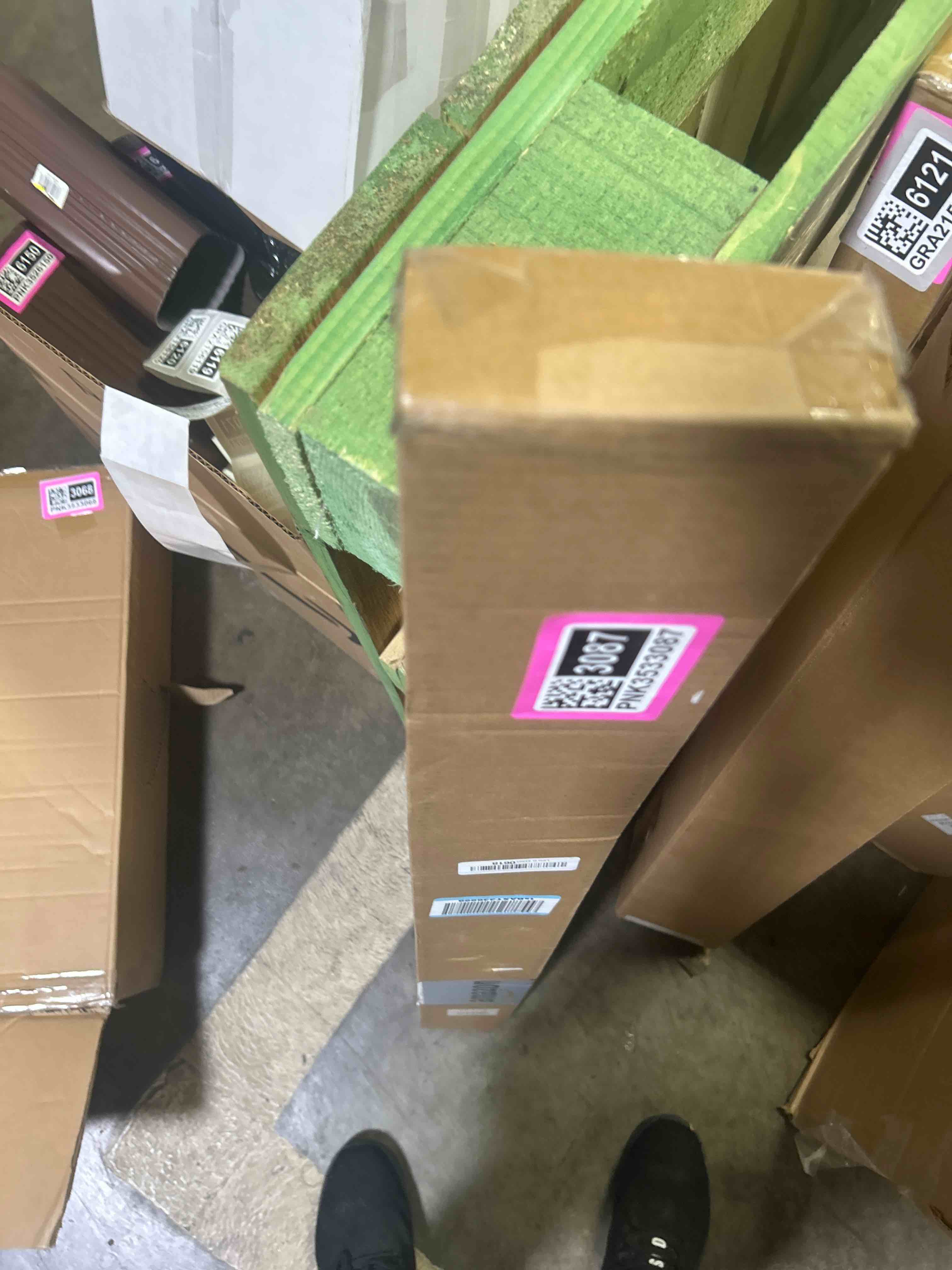 https://s3.amazonaws.com/lotting-images-prod/phillipi/GRA2156070_1753710041867.jpeg