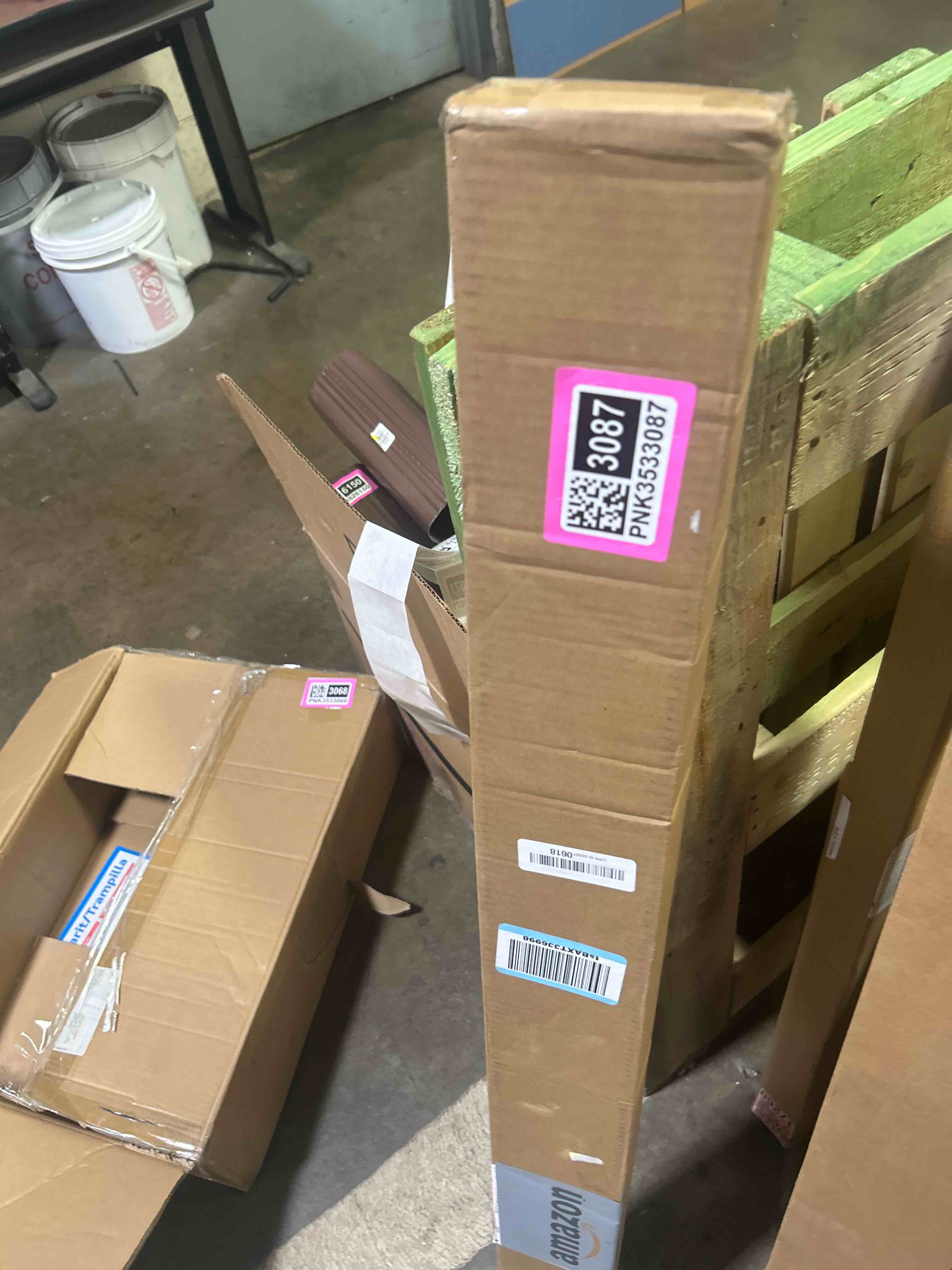 https://s3.amazonaws.com/lotting-images-prod/phillipi/GRA2156070_1753710045817.jpeg
