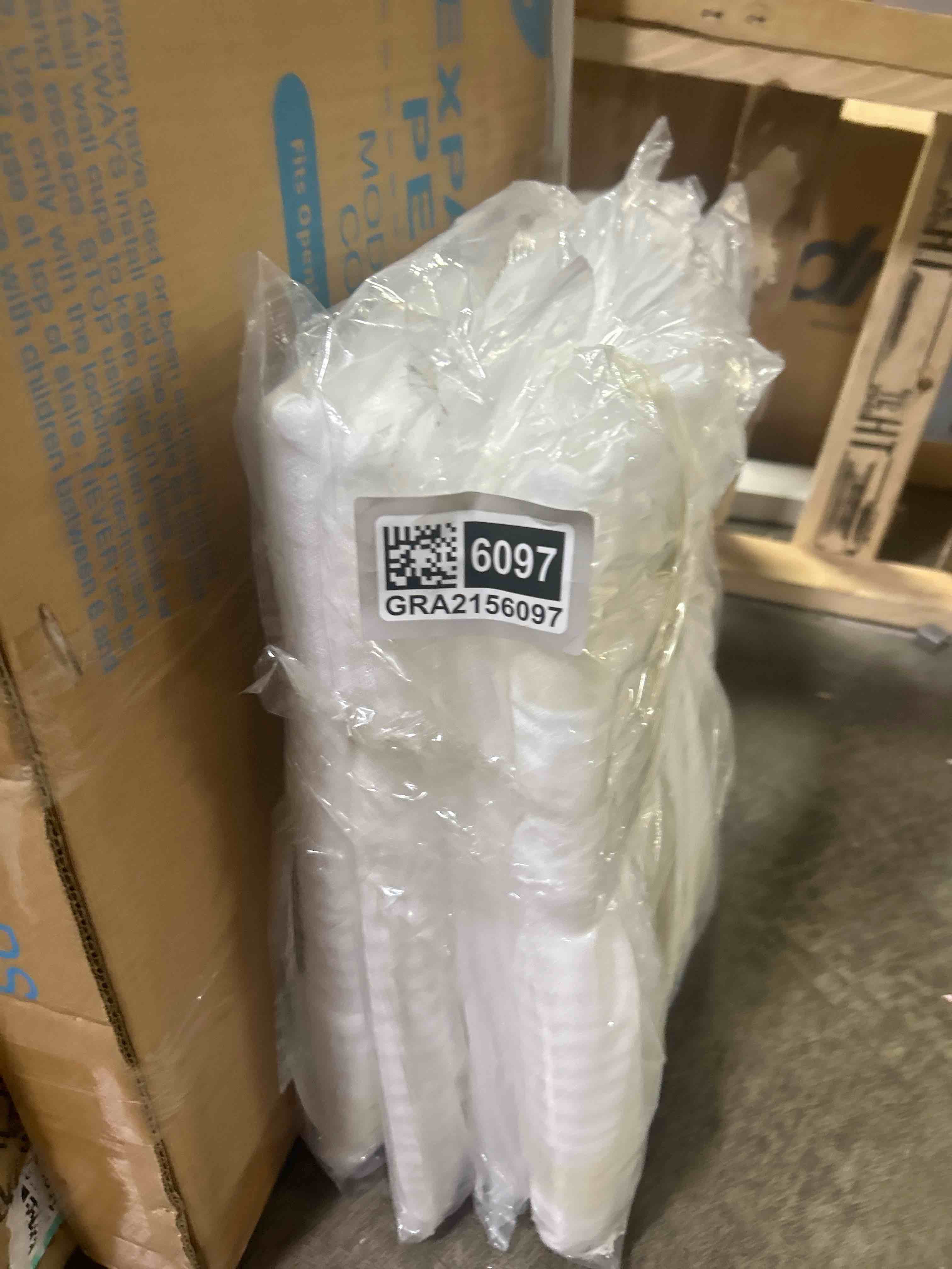 https://s3.amazonaws.com/lotting-images-prod/phillipi/GRA2156097_1753712806319.jpeg
