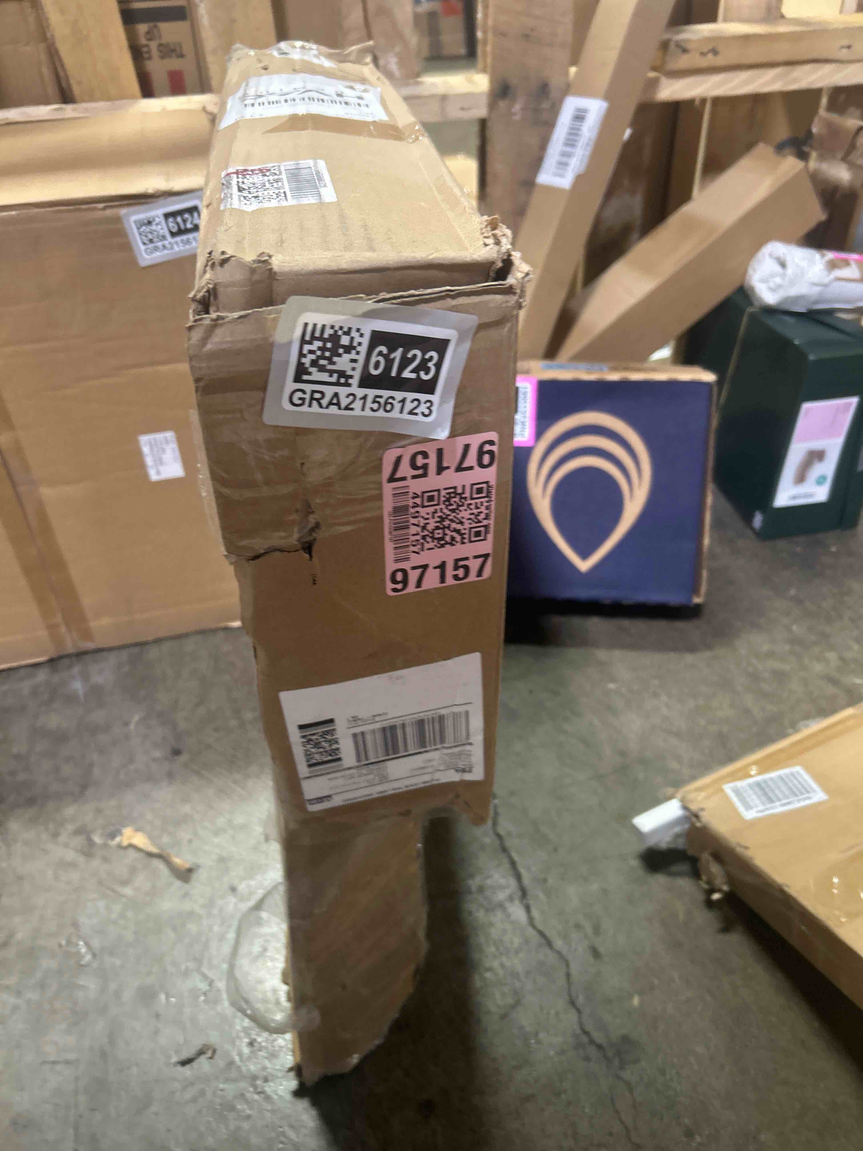 https://s3.amazonaws.com/lotting-images-prod/phillipi/GRA2156123_1753708683661.jpeg