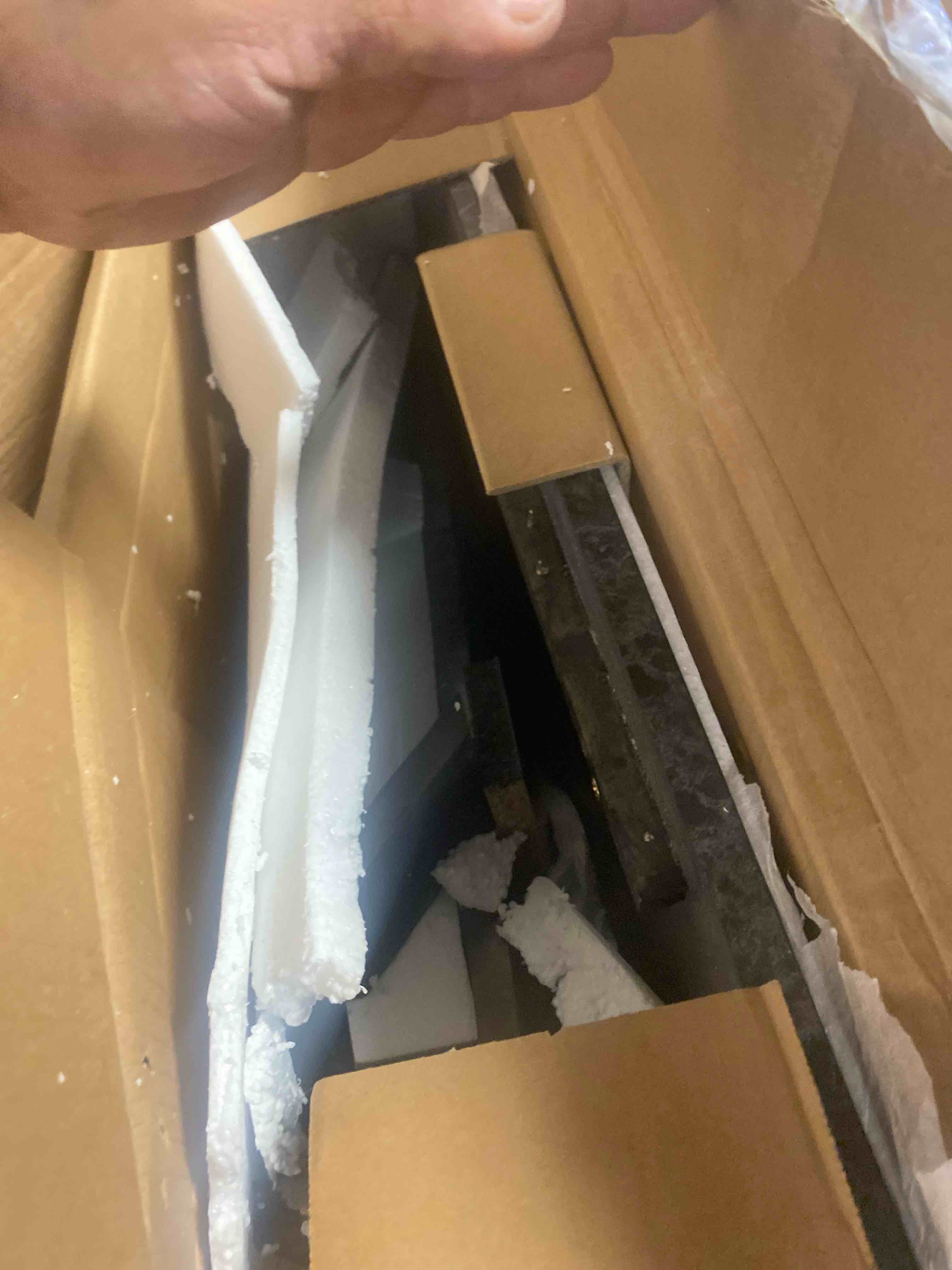 https://s3.amazonaws.com/lotting-images-prod/phillipi/GRA2156142_1754506752067.jpeg