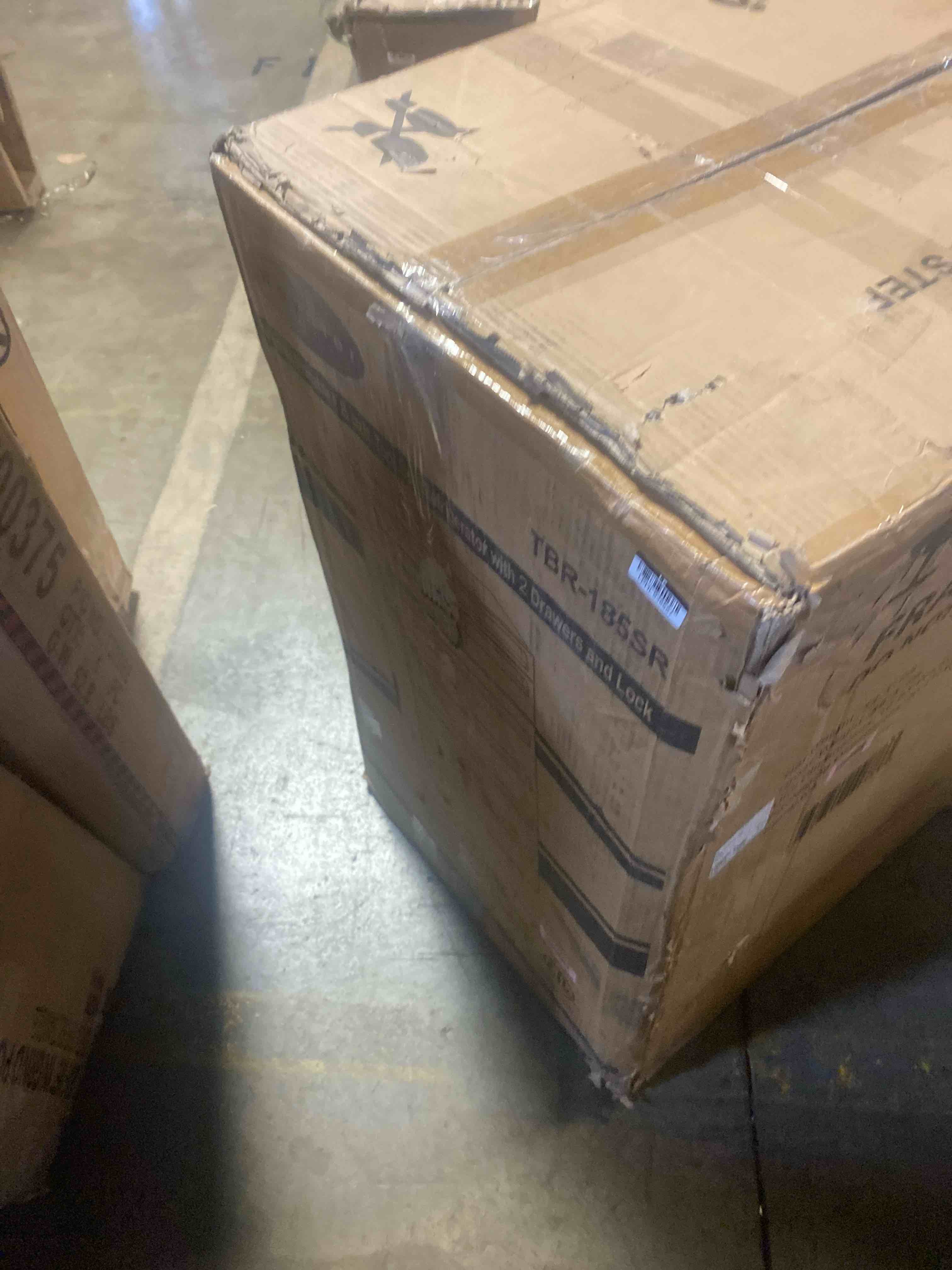 https://s3.amazonaws.com/lotting-images-prod/phillipi/GRA2156145_1754508824946.jpeg