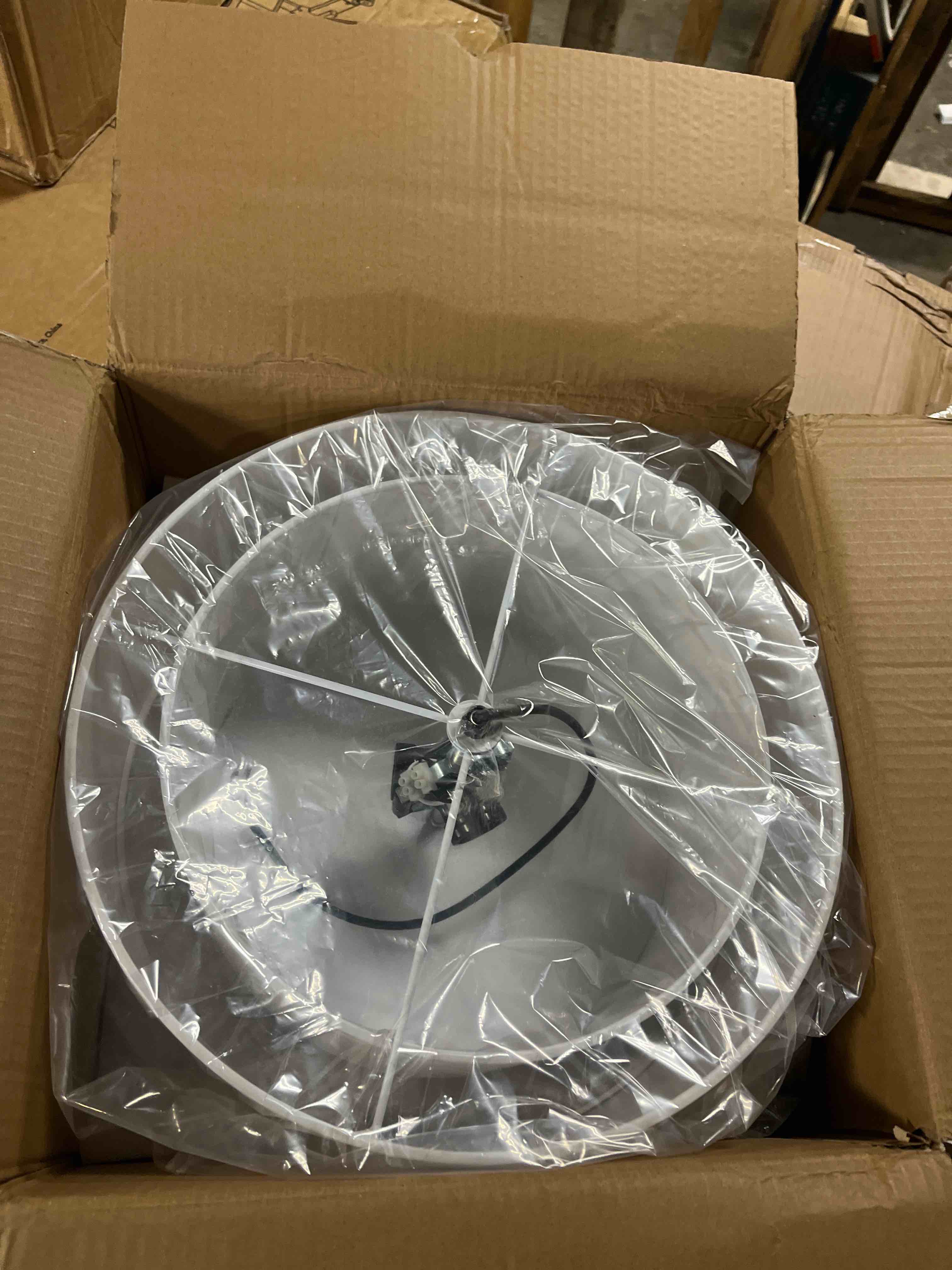 https://s3.amazonaws.com/lotting-images-prod/phillipi/GRA2156188_1756834522267.jpeg