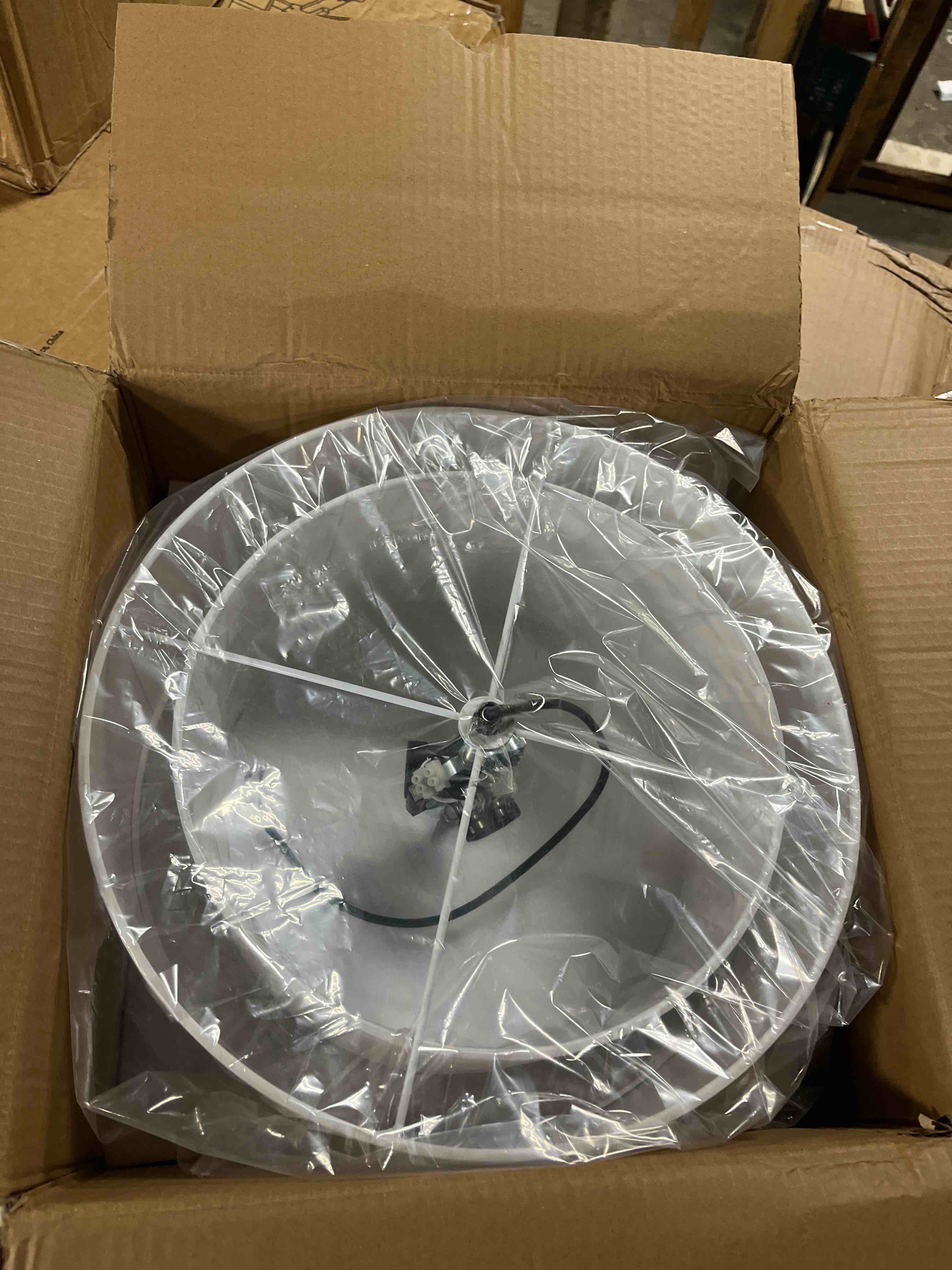 https://s3.amazonaws.com/lotting-images-prod/phillipi/GRA2156188_1756834523191.jpeg