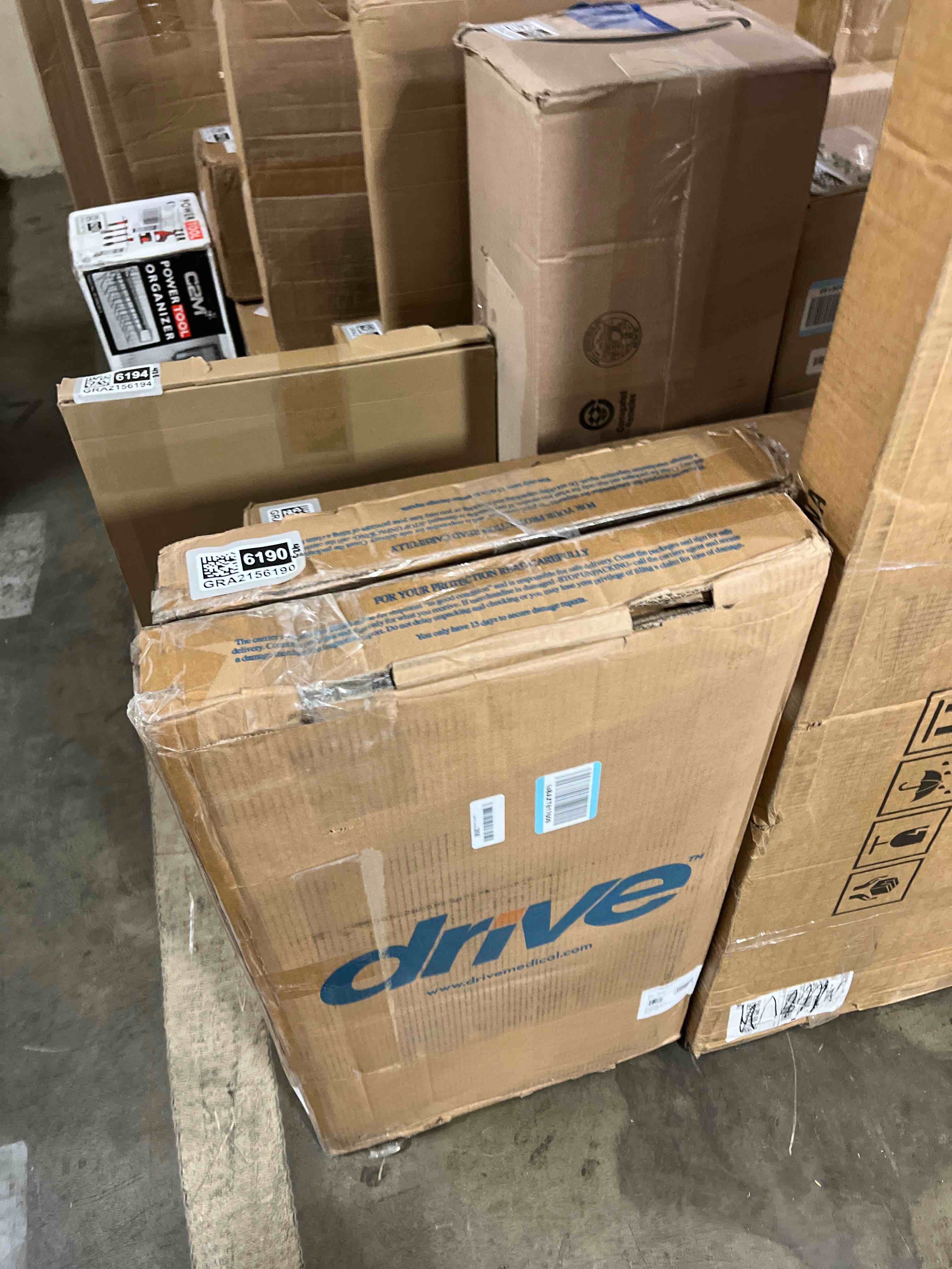 https://s3.amazonaws.com/lotting-images-prod/phillipi/GRA2156189_1756834463825.jpeg