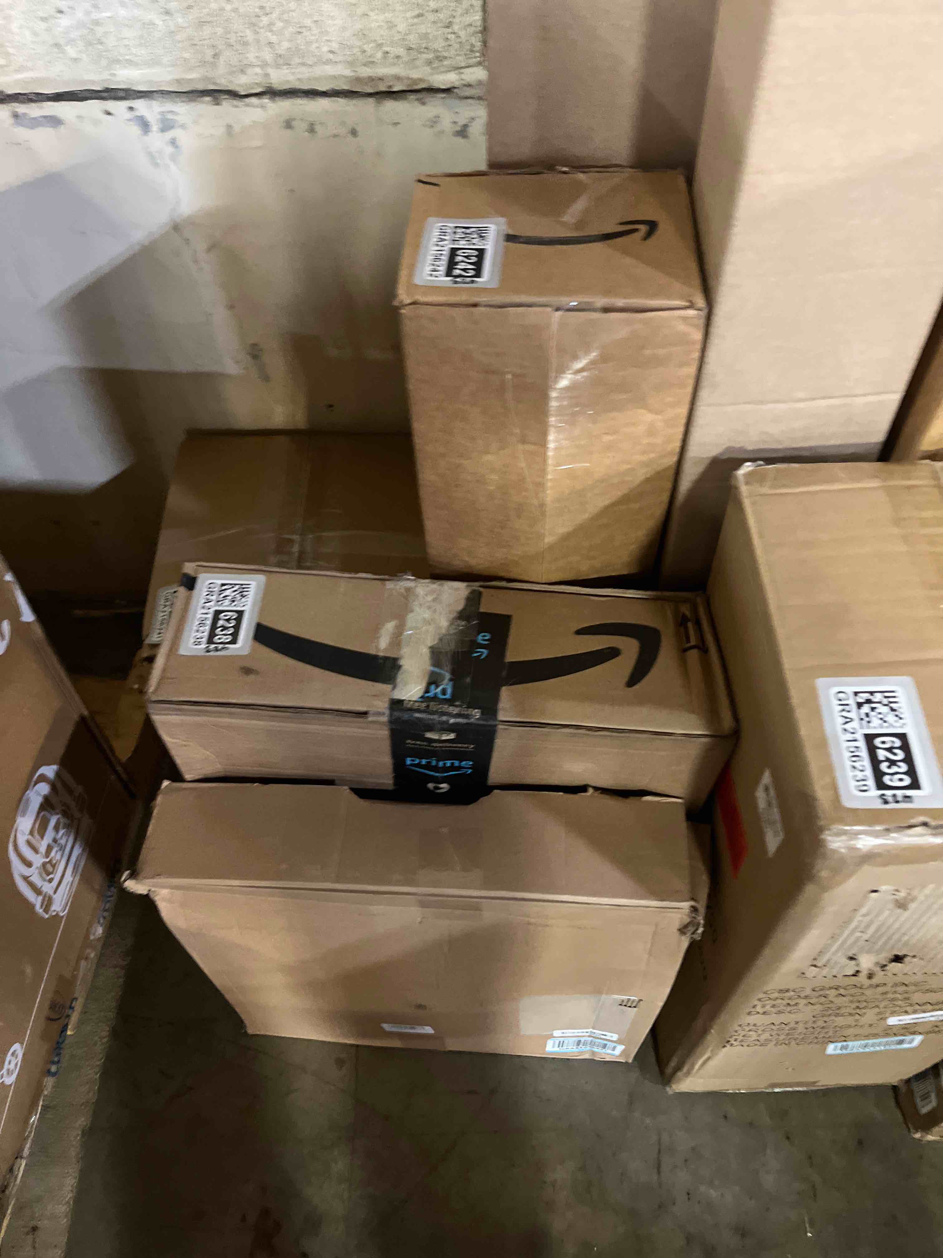 https://s3.amazonaws.com/lotting-images-prod/phillipi/GRA2156237_1756828529993.jpeg