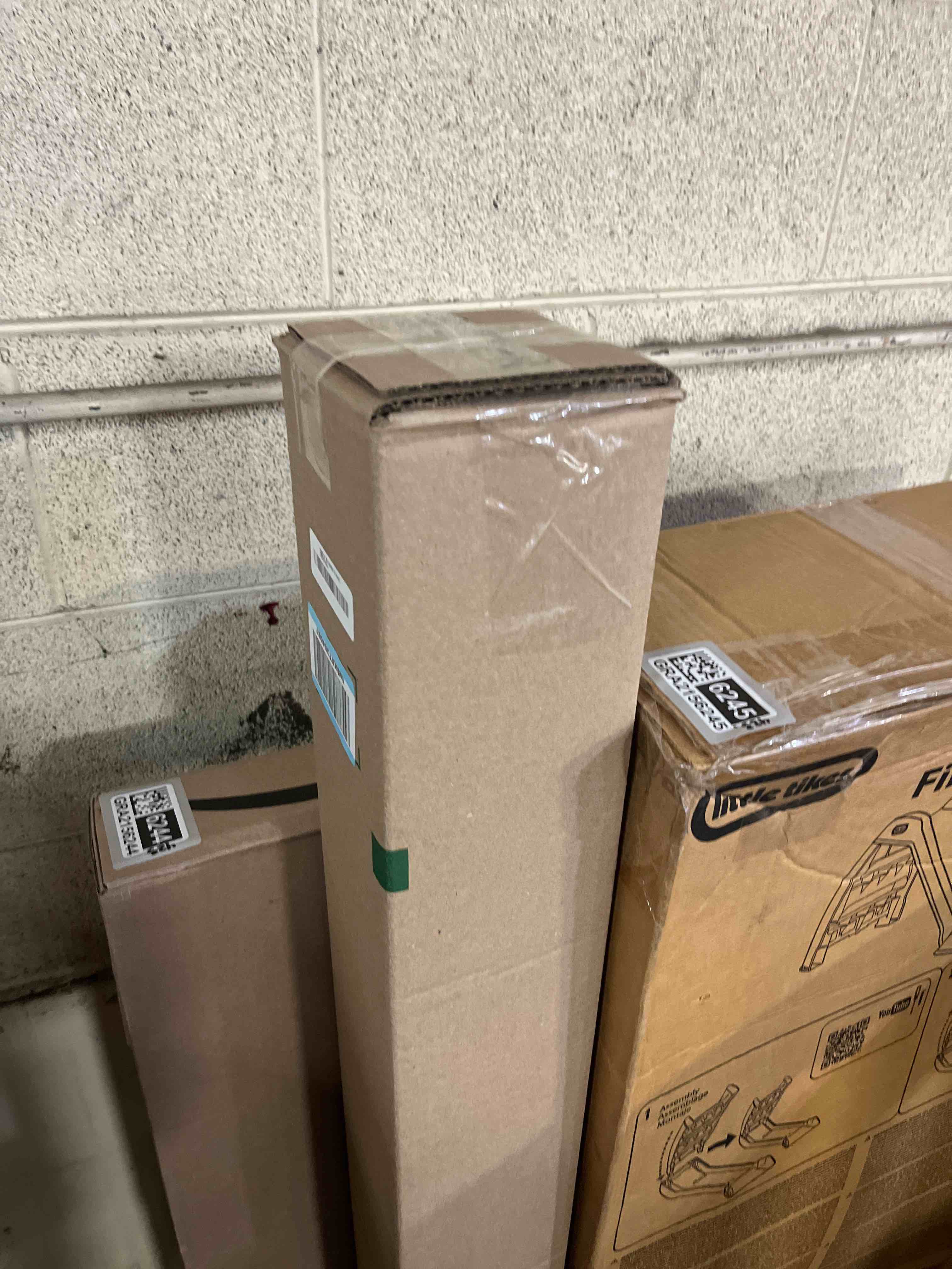 https://s3.amazonaws.com/lotting-images-prod/phillipi/GRA2156243_1756827893293.jpeg