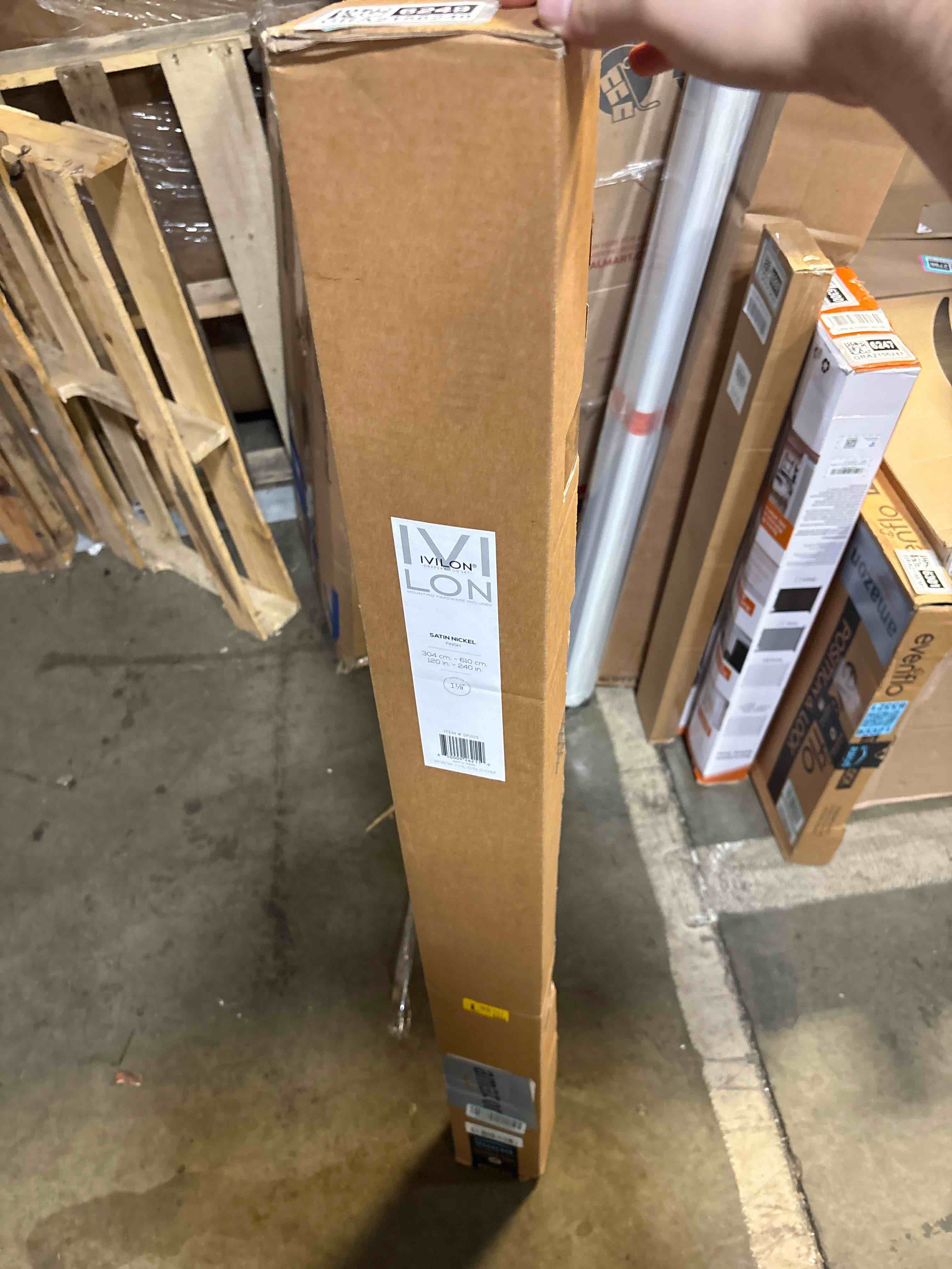 https://s3.amazonaws.com/lotting-images-prod/phillipi/GRA2156249_1756998919086.jpeg