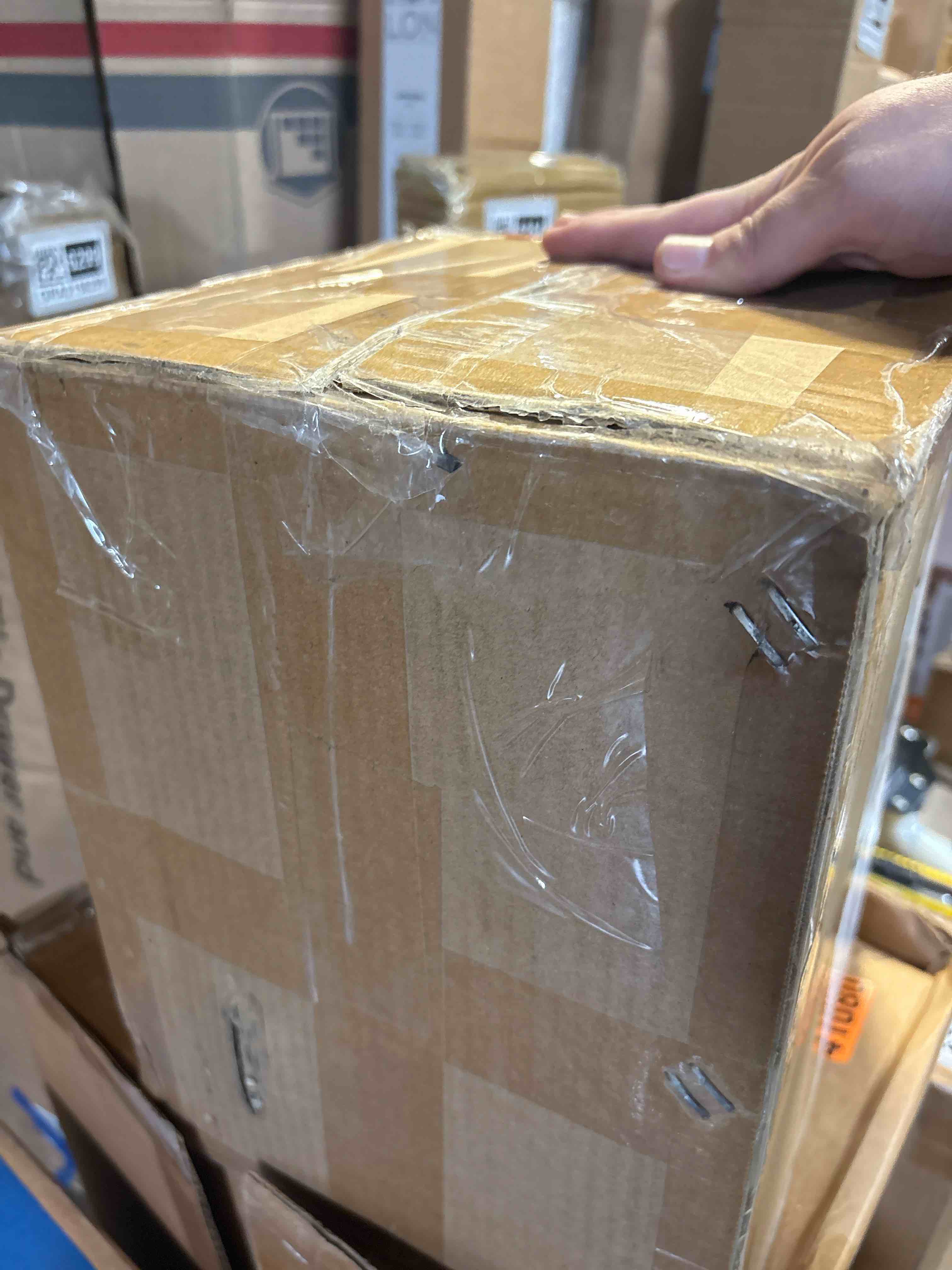 https://s3.amazonaws.com/lotting-images-prod/phillipi/GRA2156261_1757001544236.jpeg