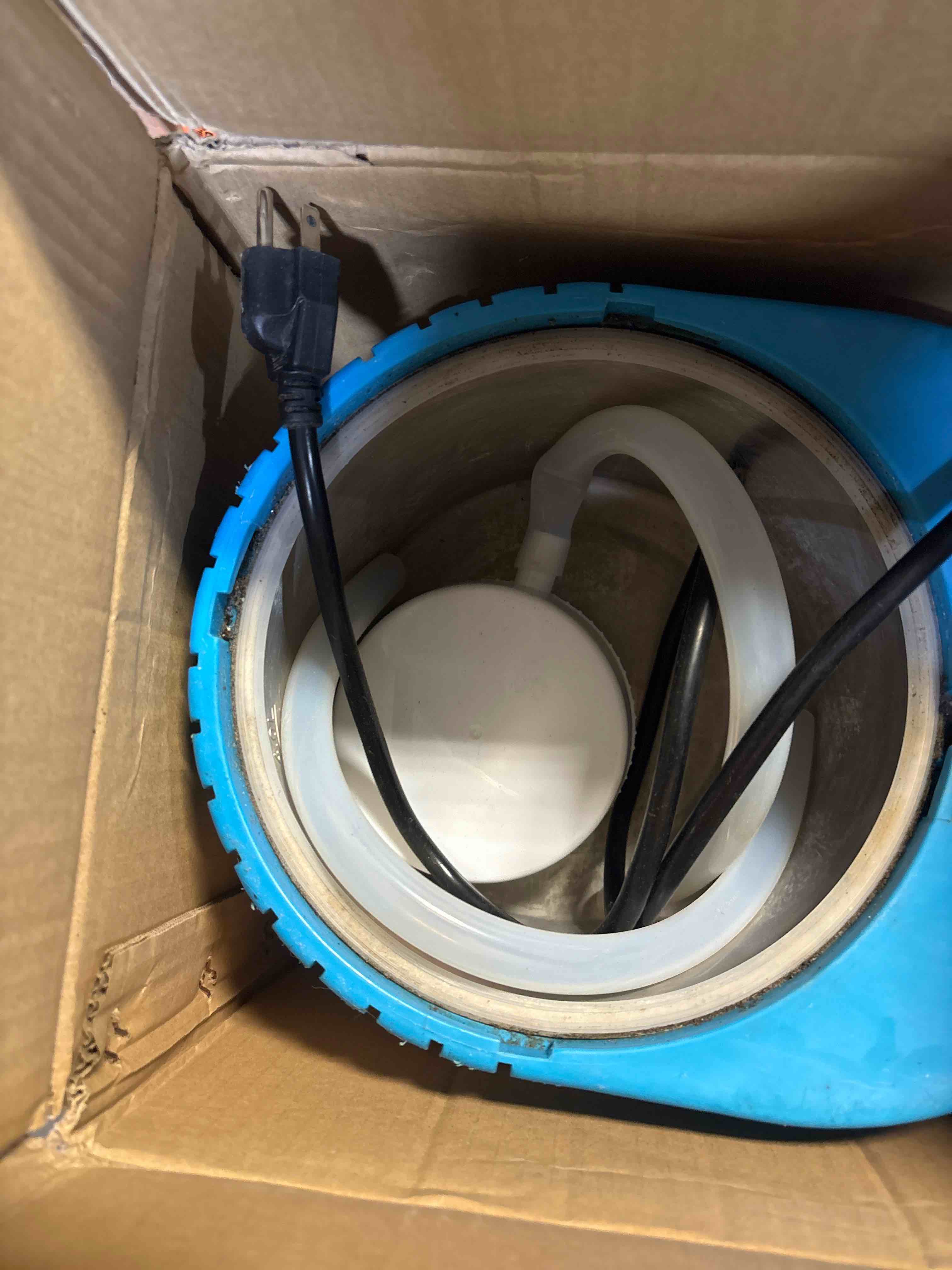 https://s3.amazonaws.com/lotting-images-prod/phillipi/GRA2156267_1757003058678.jpeg