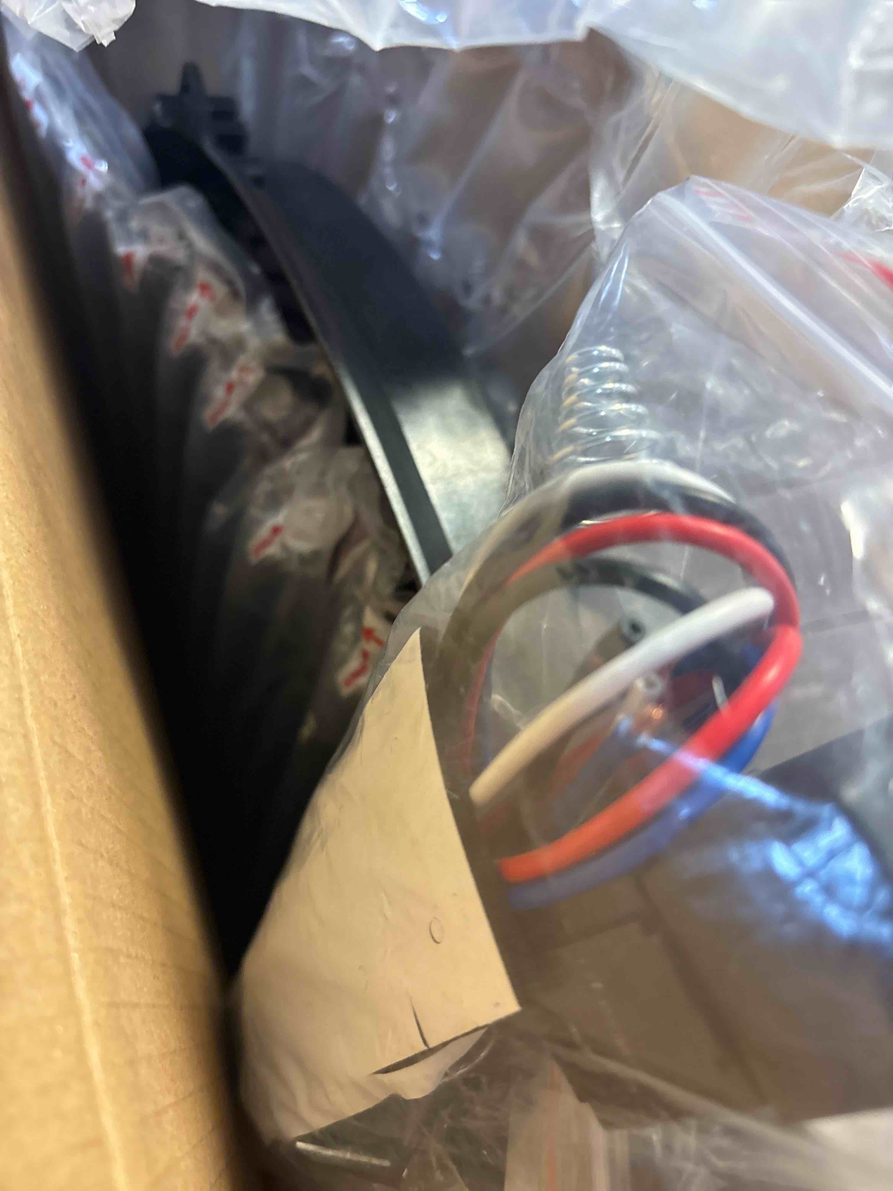 https://s3.amazonaws.com/lotting-images-prod/phillipi/GRA2156270_1757004237058.jpeg