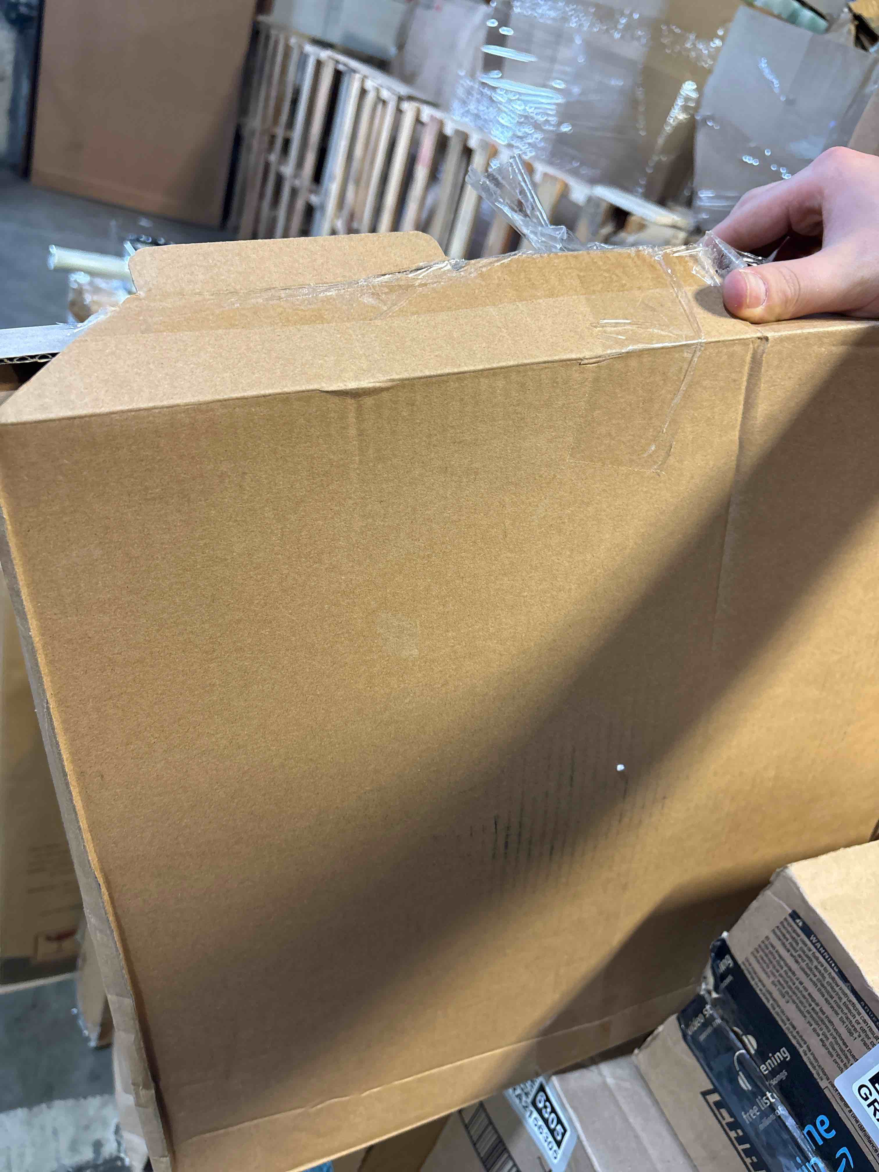 https://s3.amazonaws.com/lotting-images-prod/phillipi/GRA2156270_1757004253085.jpeg