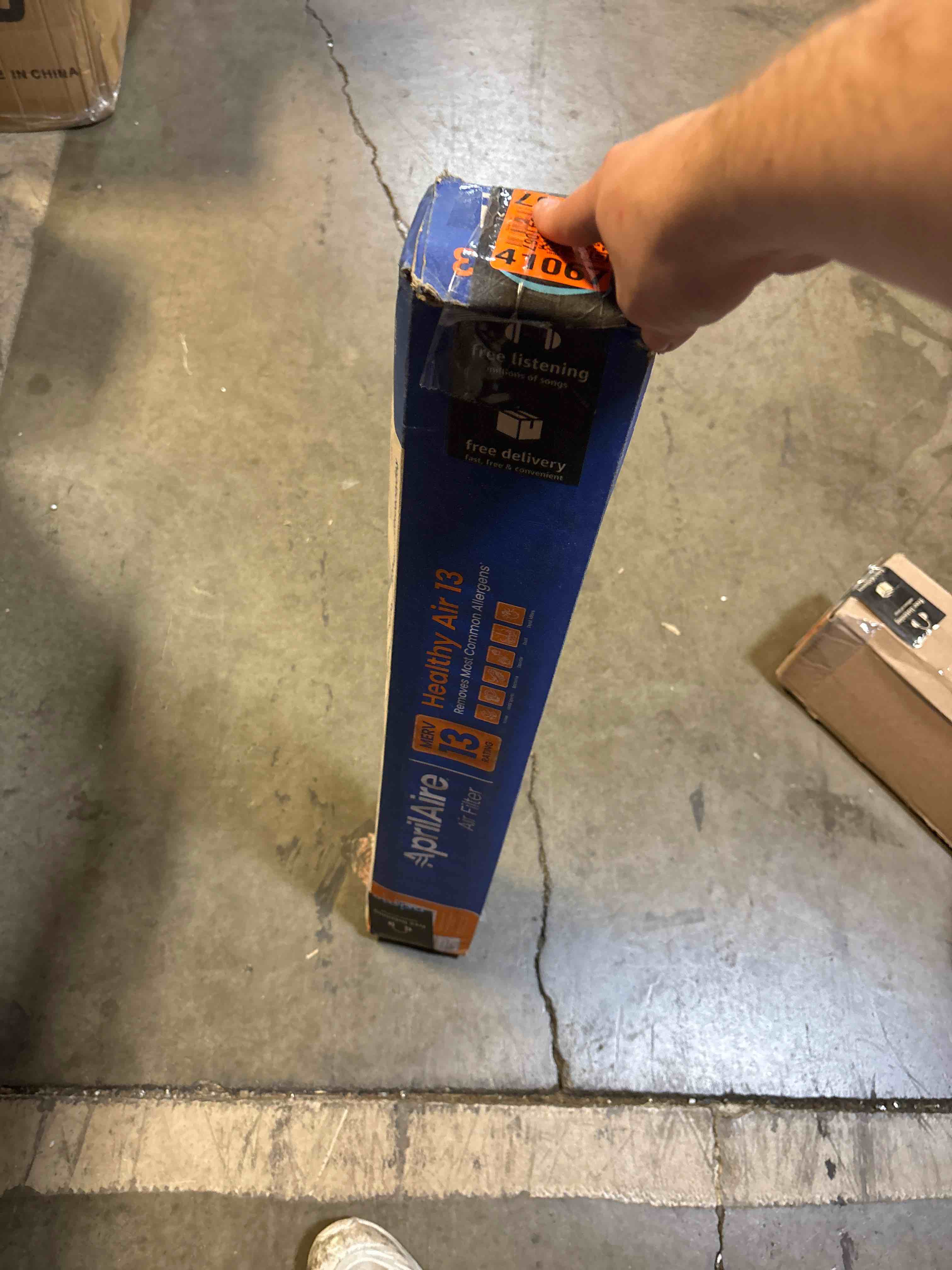 https://s3.amazonaws.com/lotting-images-prod/phillipi/GRA2156273_1757005008336.jpeg
