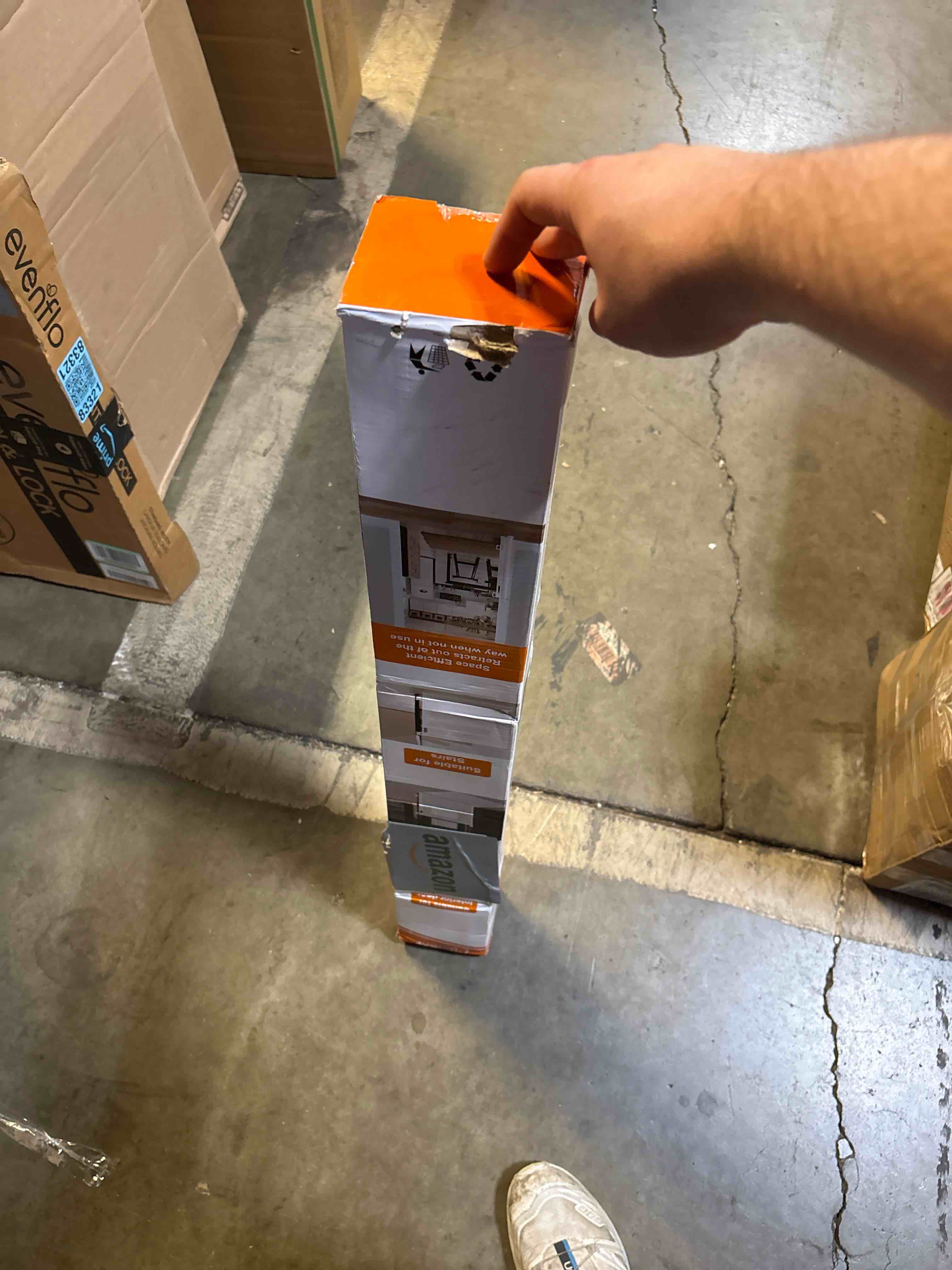 https://s3.amazonaws.com/lotting-images-prod/phillipi/GRA2156300_1756997968636.jpeg