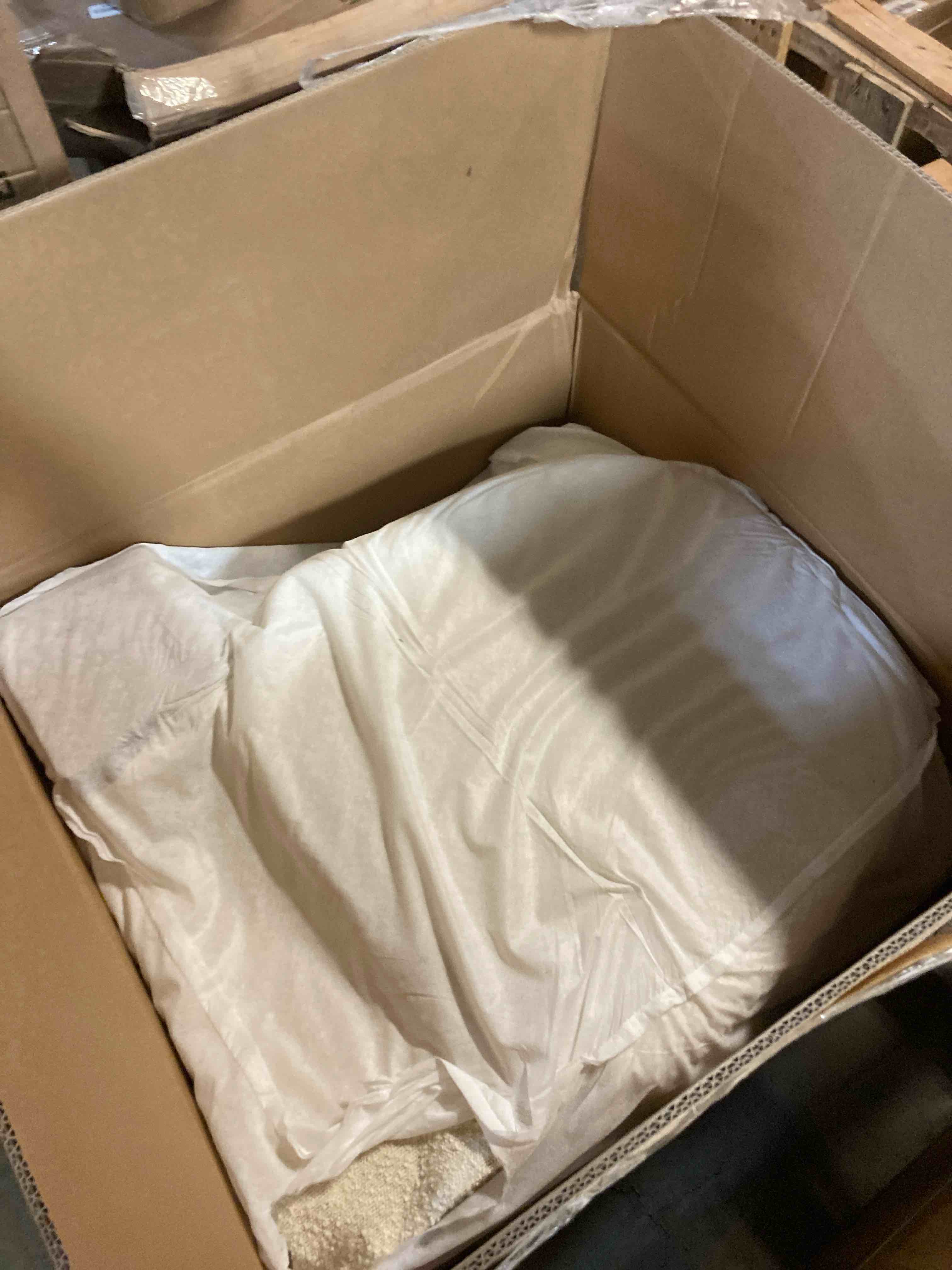 https://s3.amazonaws.com/lotting-images-prod/phillipi/GRA2156306_1757081413223.jpeg