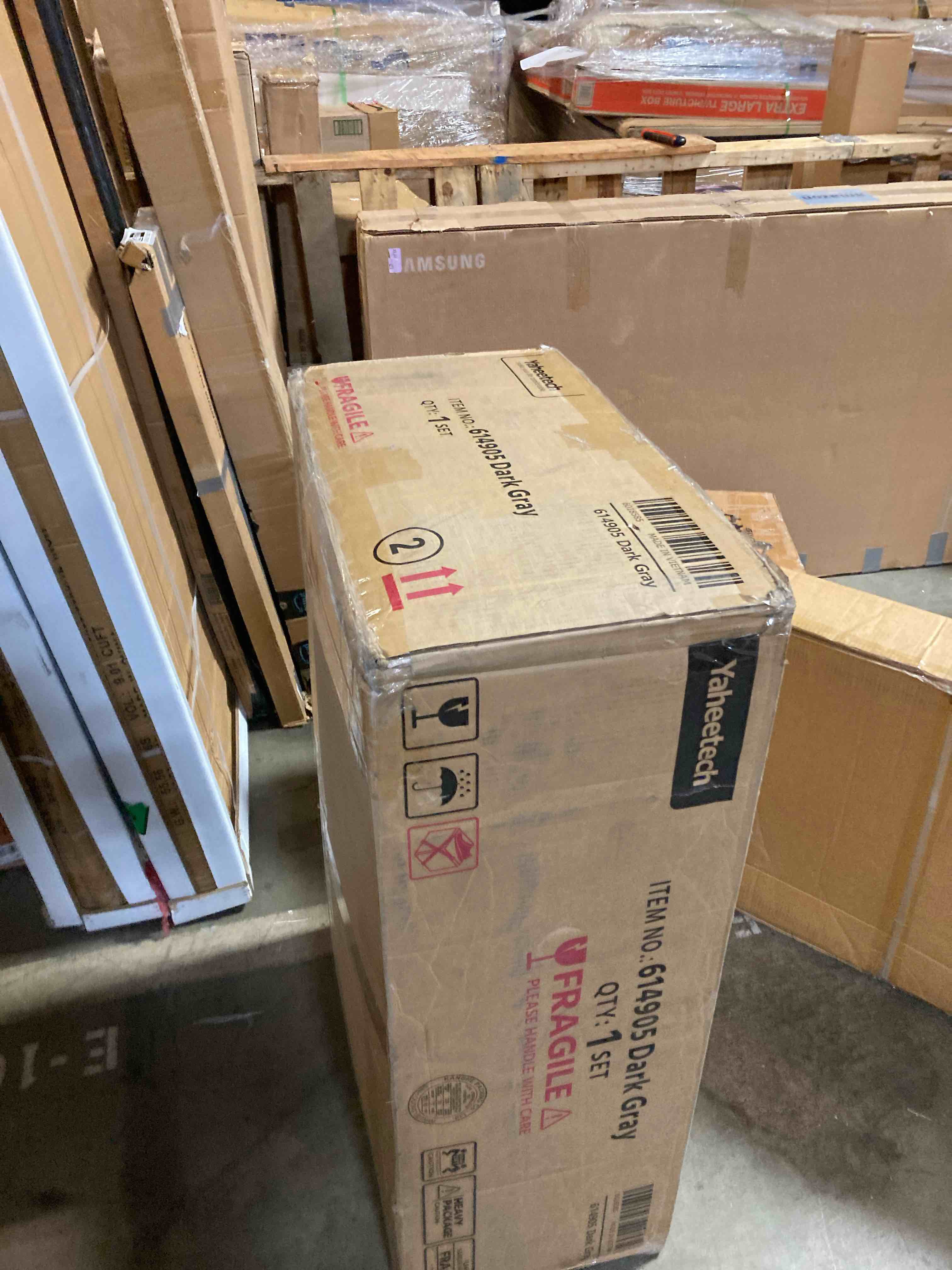 https://s3.amazonaws.com/lotting-images-prod/phillipi/GRA2156313_1757084176892.jpeg