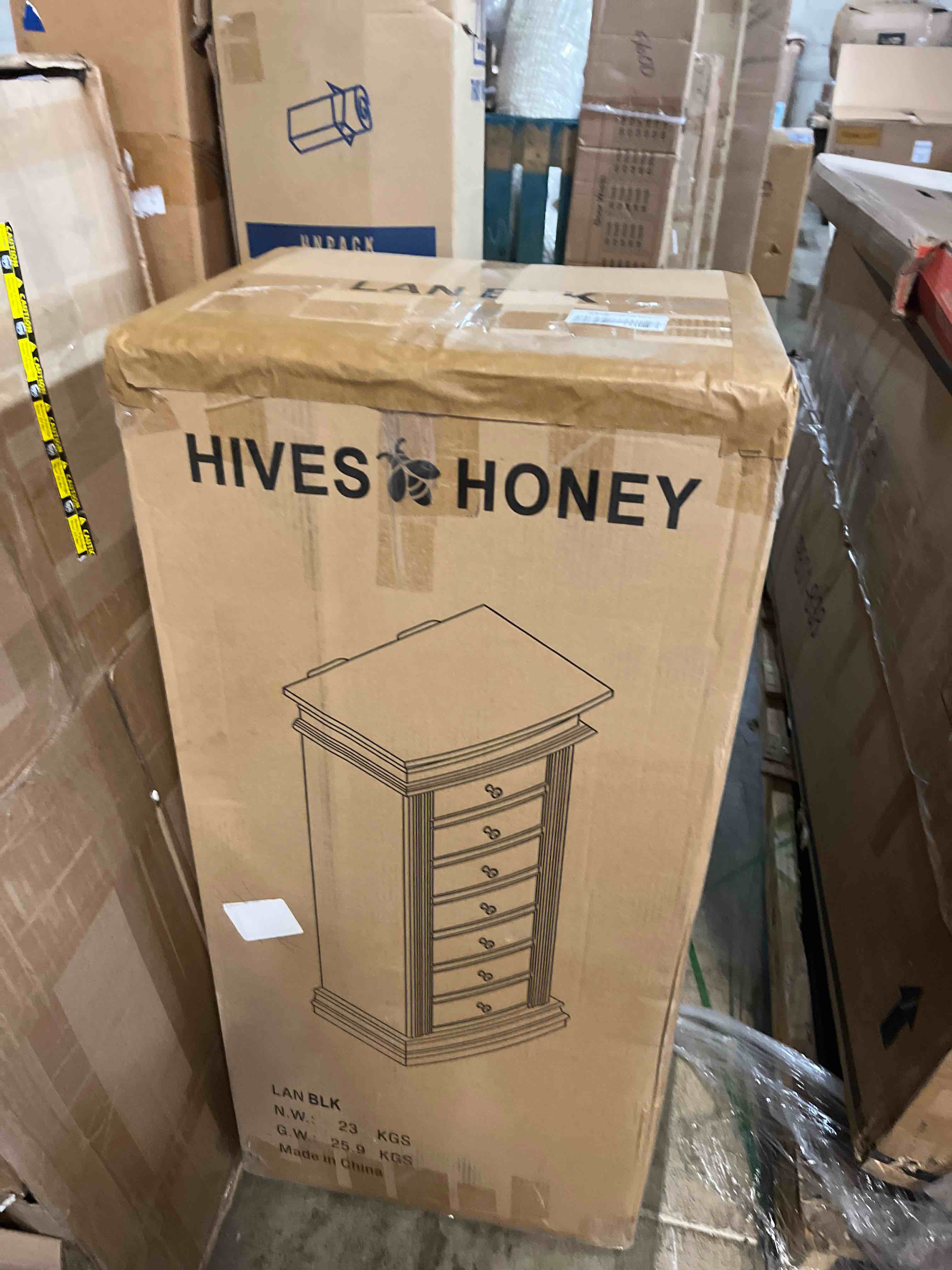 https://s3.amazonaws.com/lotting-images-prod/phillipi/GRA2156389_1757350349720.jpeg