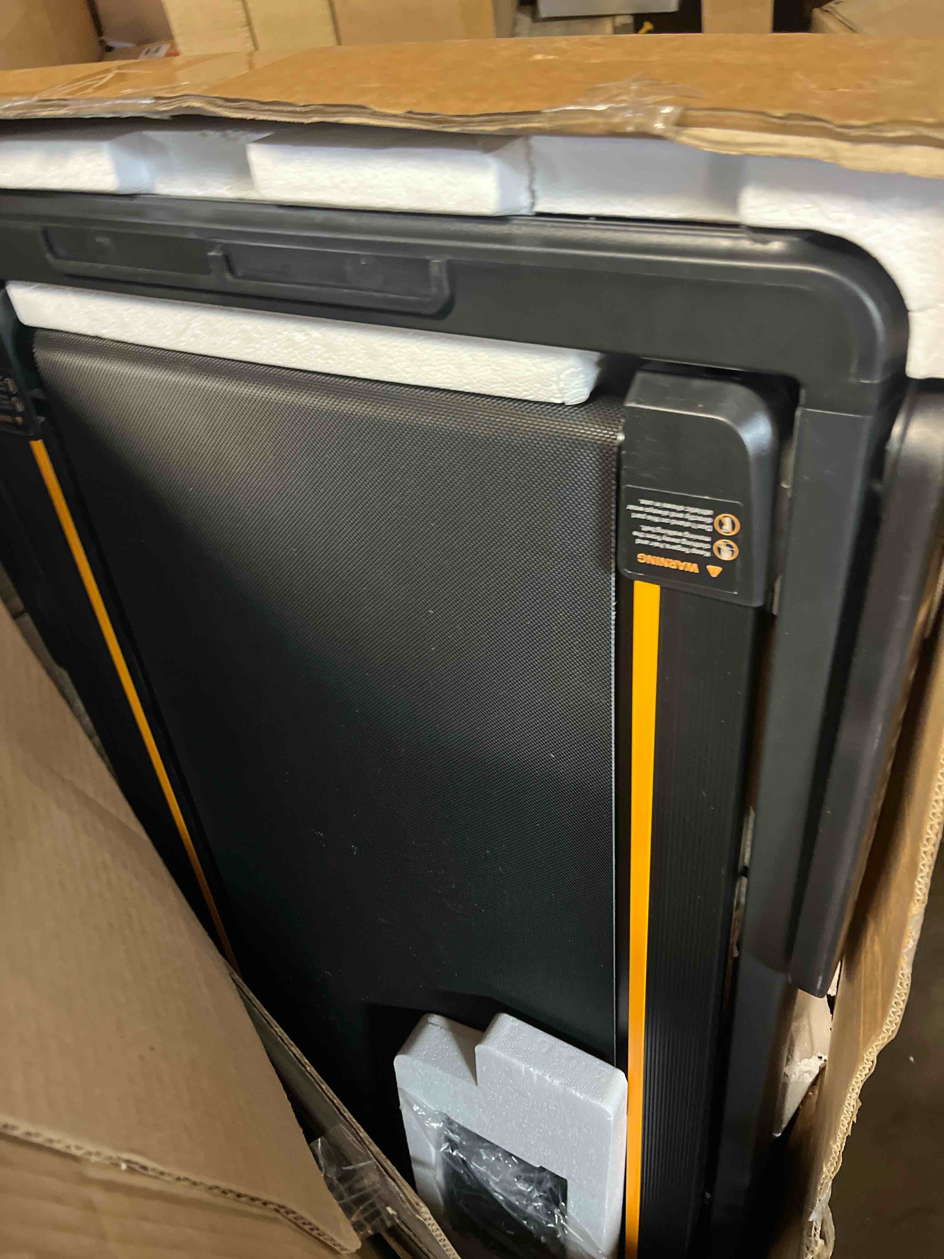 https://s3.amazonaws.com/lotting-images-prod/phillipi/GRA2156391_1757349965490.jpeg