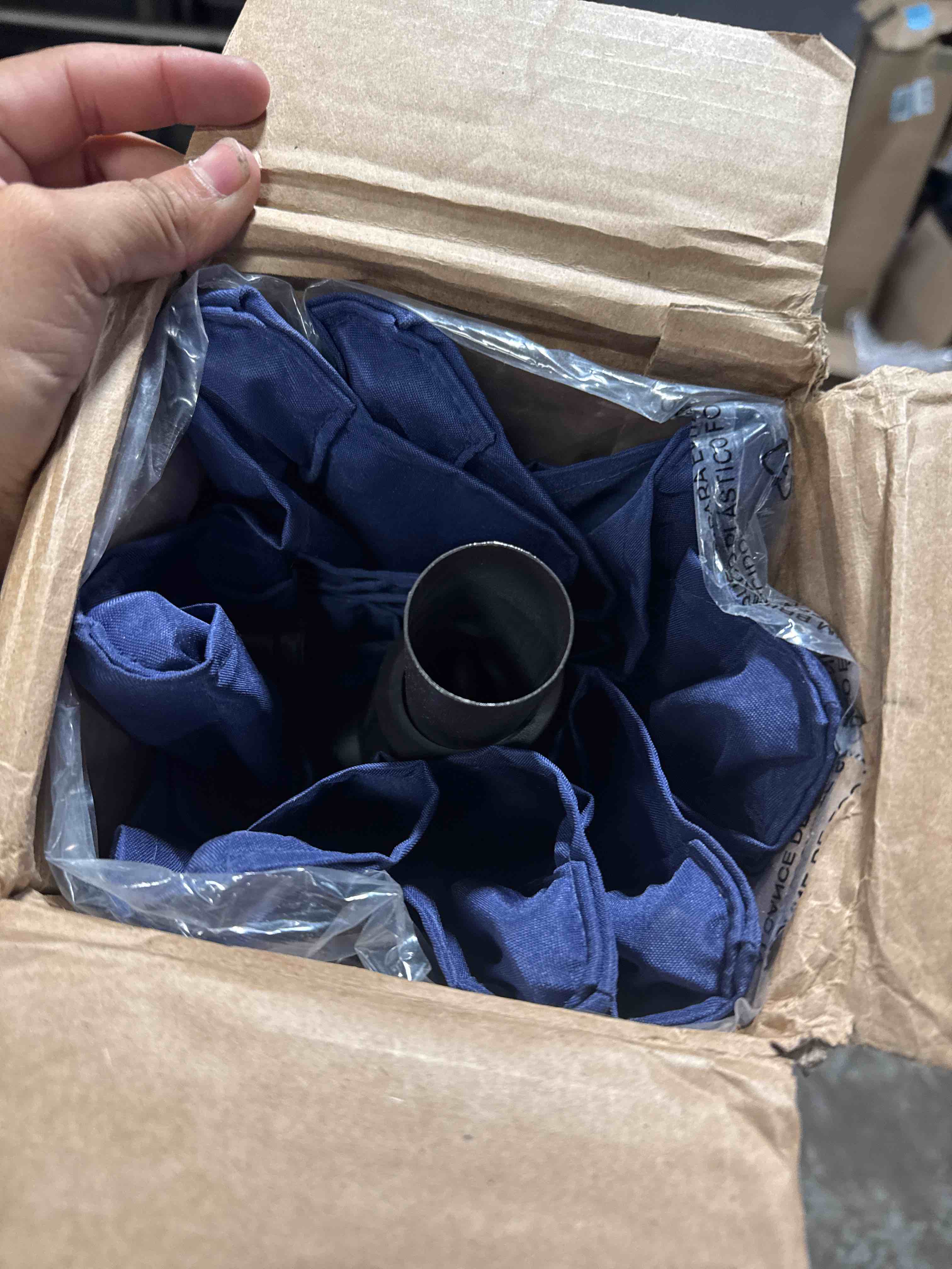 https://s3.amazonaws.com/lotting-images-prod/phillipi/GRA2156485_1757609710605.jpeg