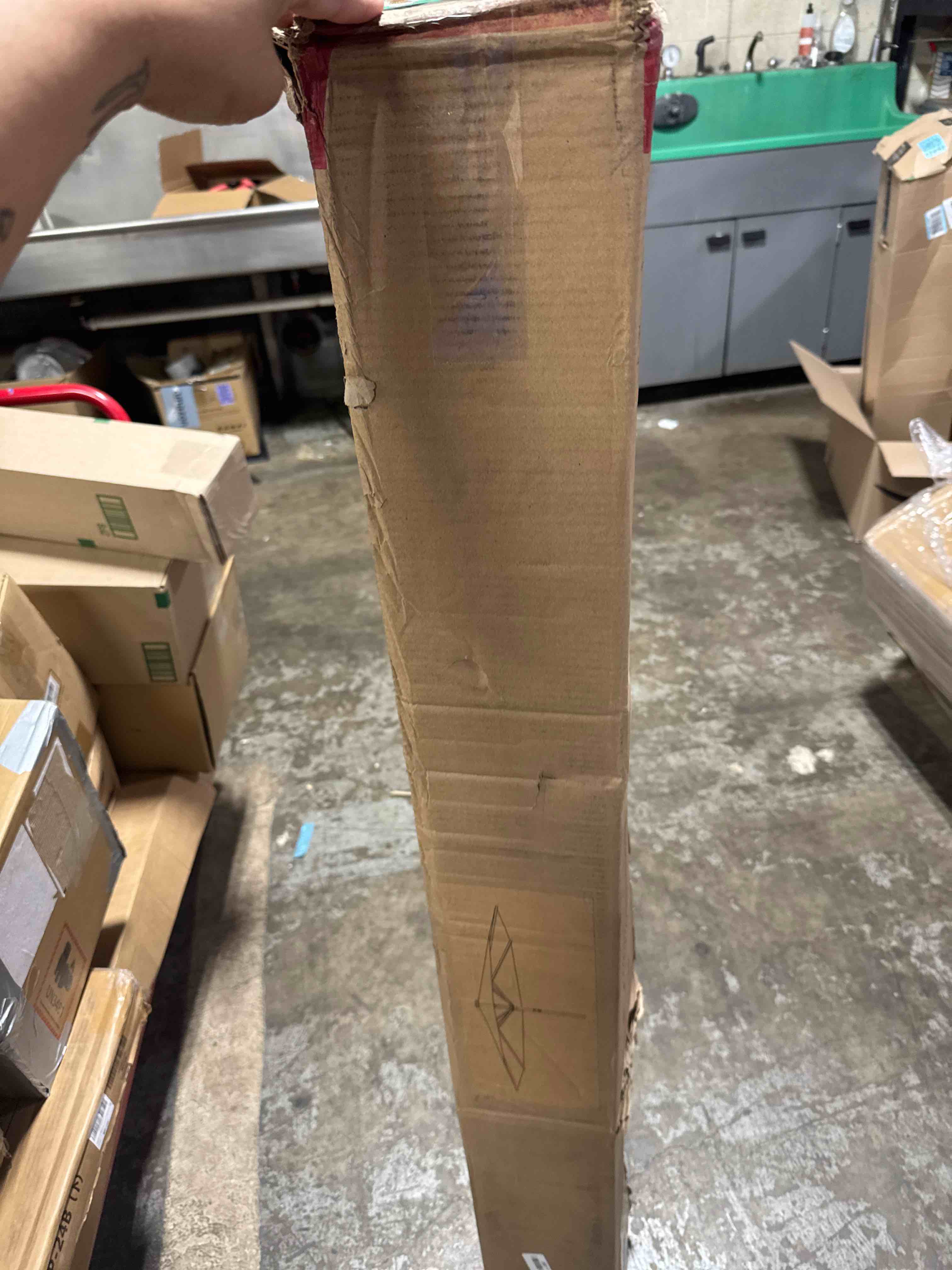 https://s3.amazonaws.com/lotting-images-prod/phillipi/GRA2156487_1757609814410.jpeg